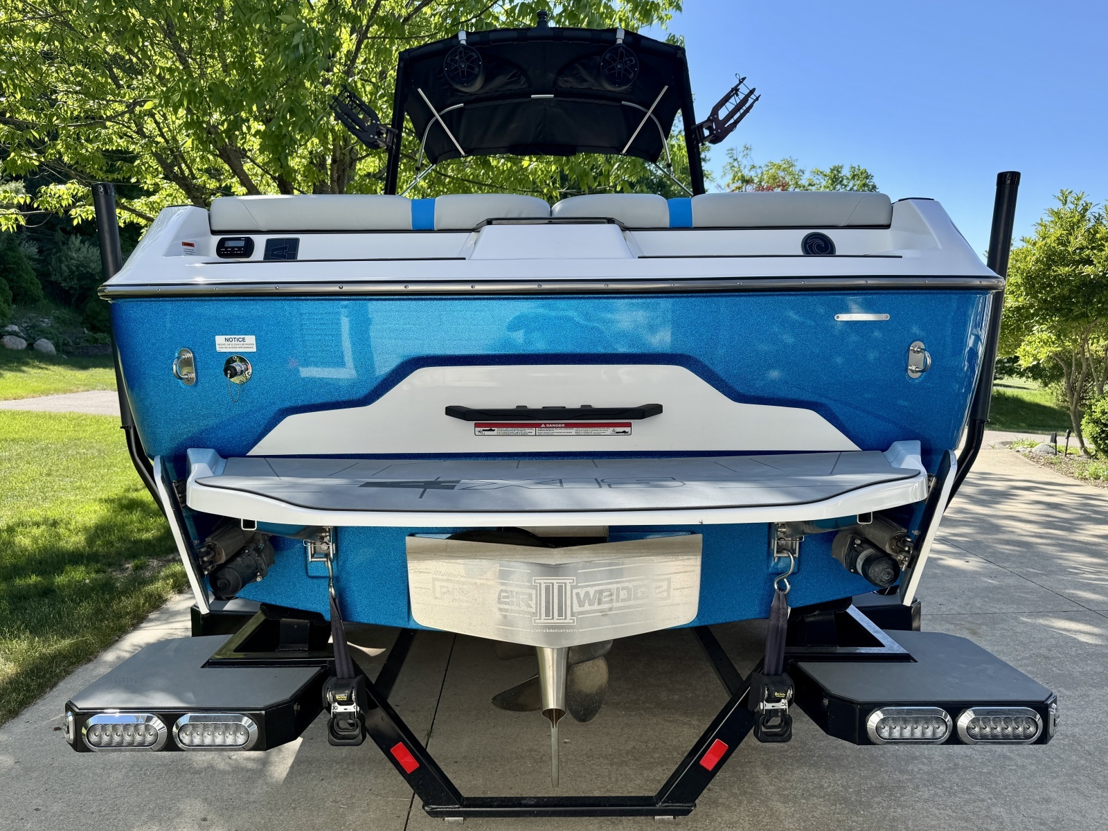 24ft Axis Yacht For Sale
