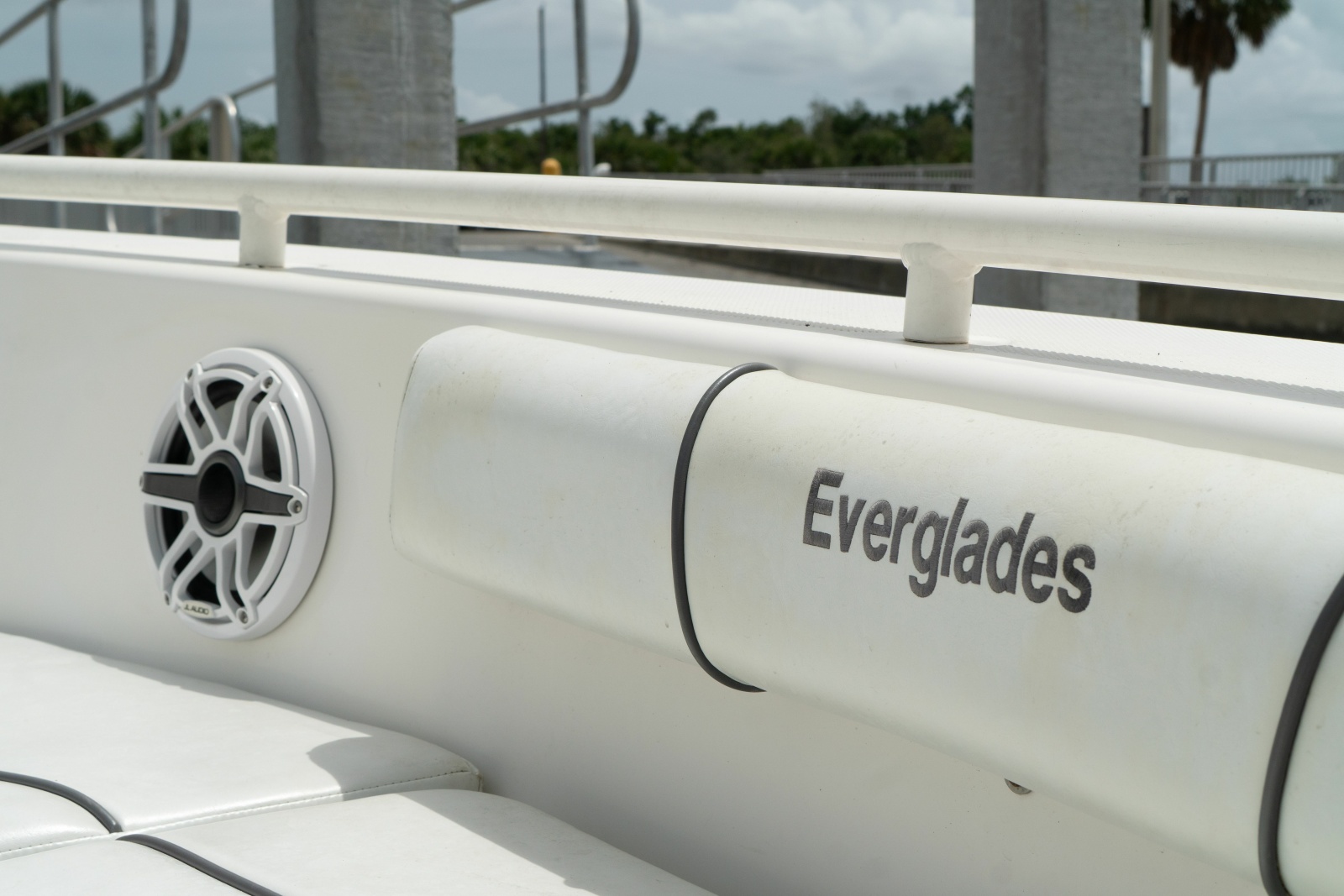 2007 Everglades 243CC