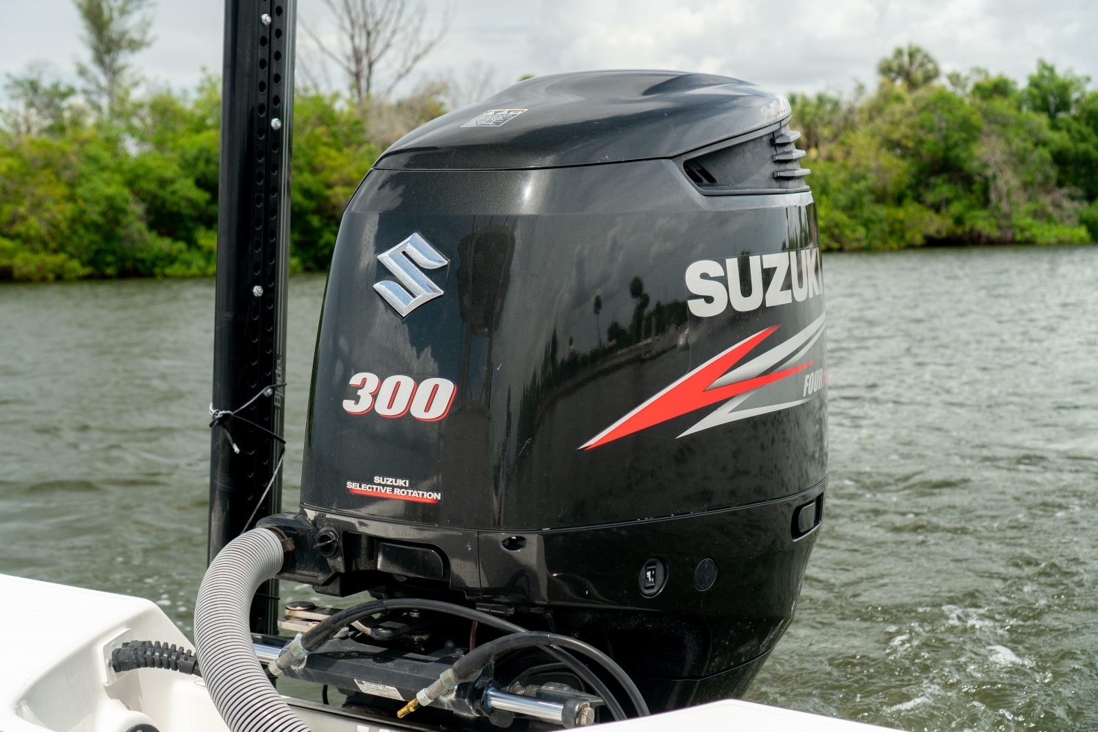 2007 Everglades 243CC