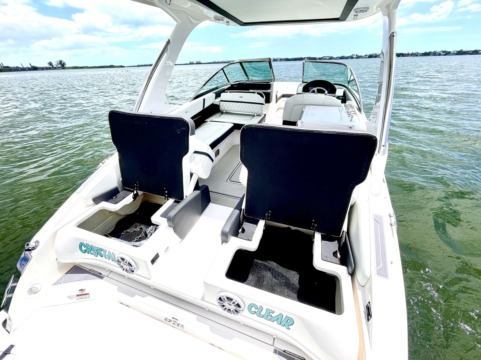 Crystal Clear 29ft Regal Yacht For Sale