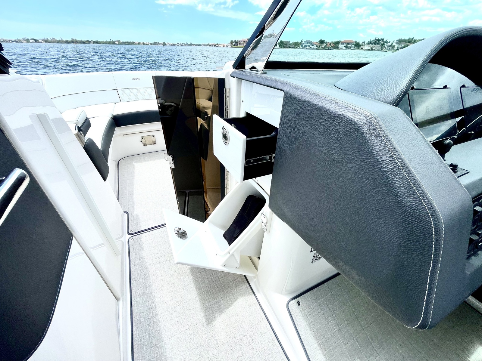 2023 Regal 29 OBX