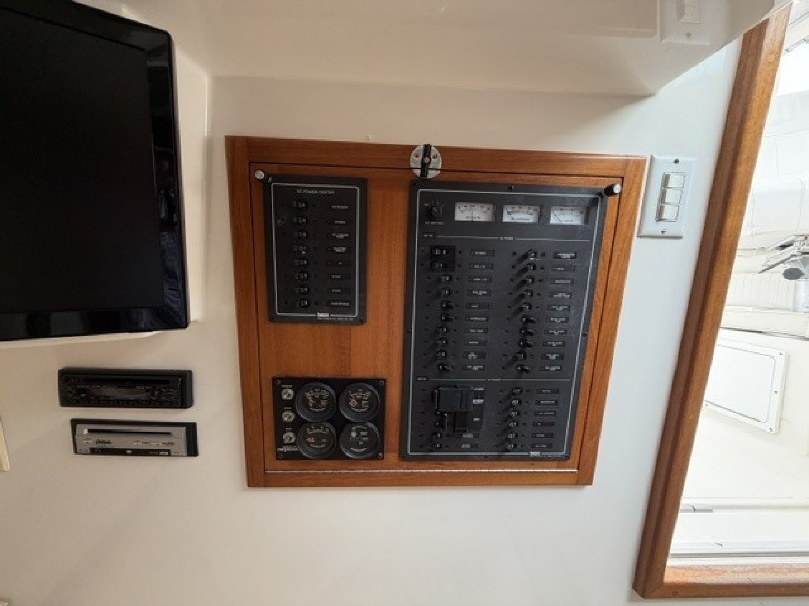 1996 Cabo 31 Express