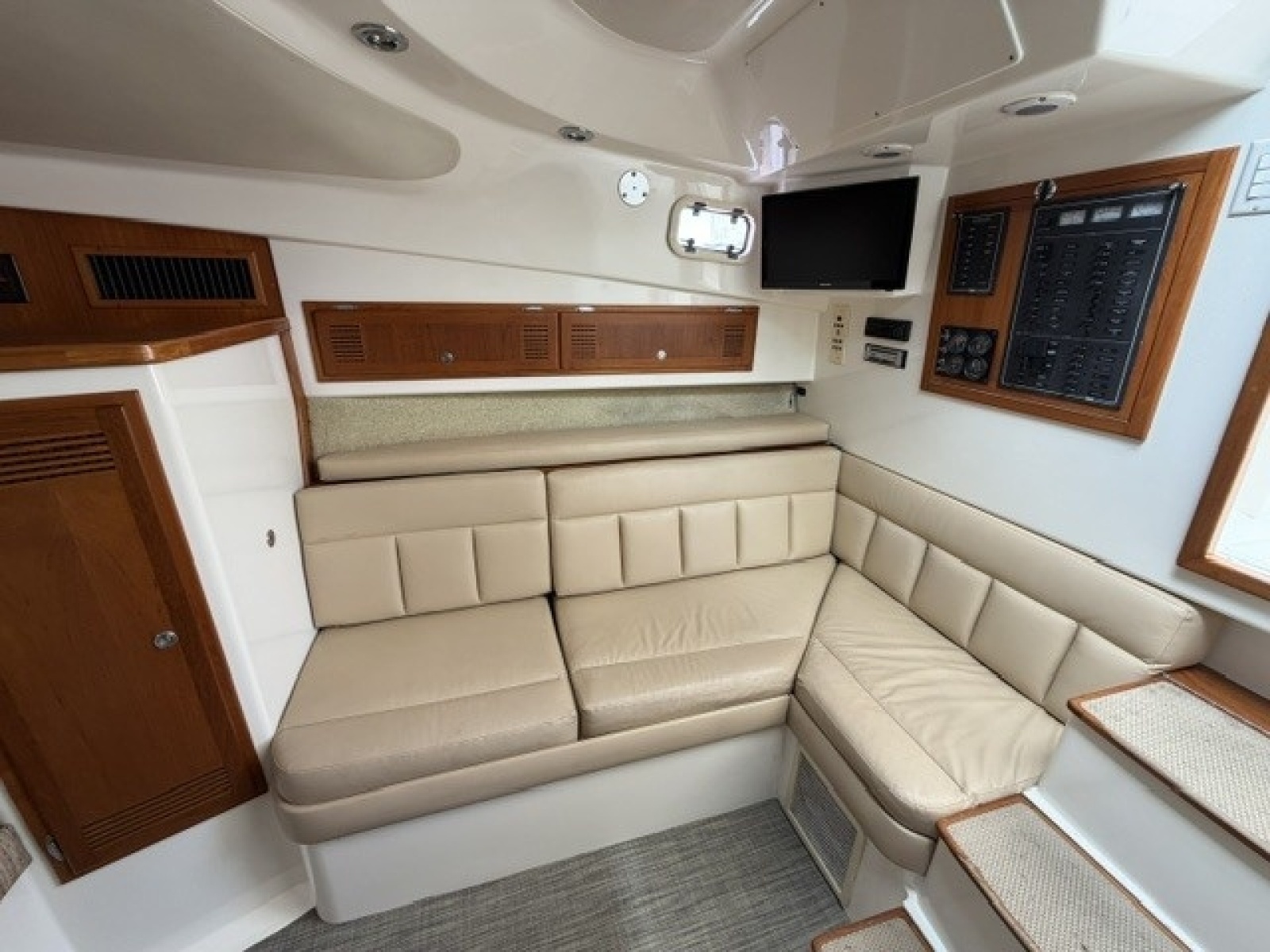 1996 Cabo 31 Express