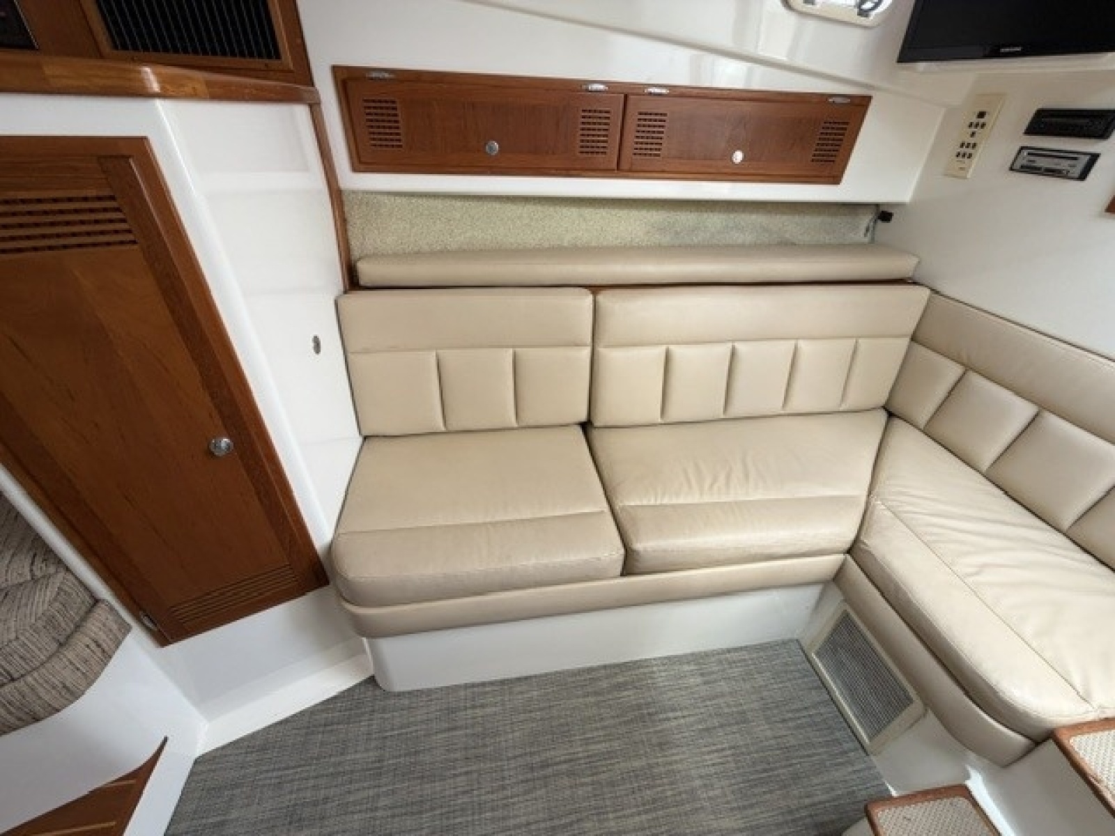 1996 Cabo 31 Express