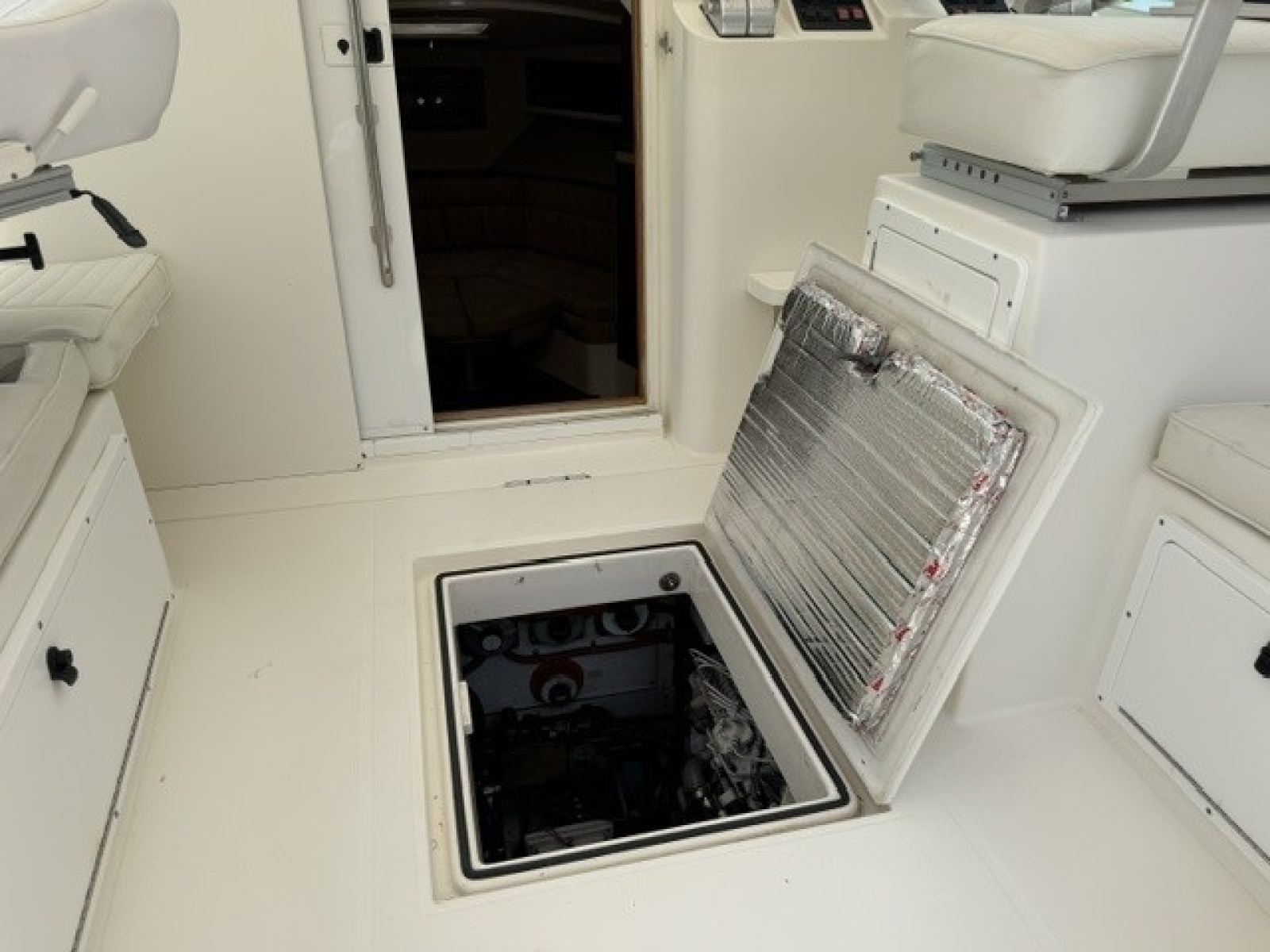 1996 Cabo 31 Express