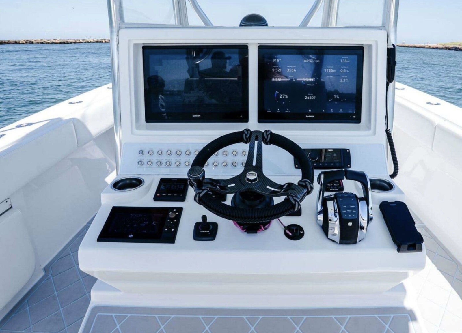 2019 Concept 39 Pro Fish
