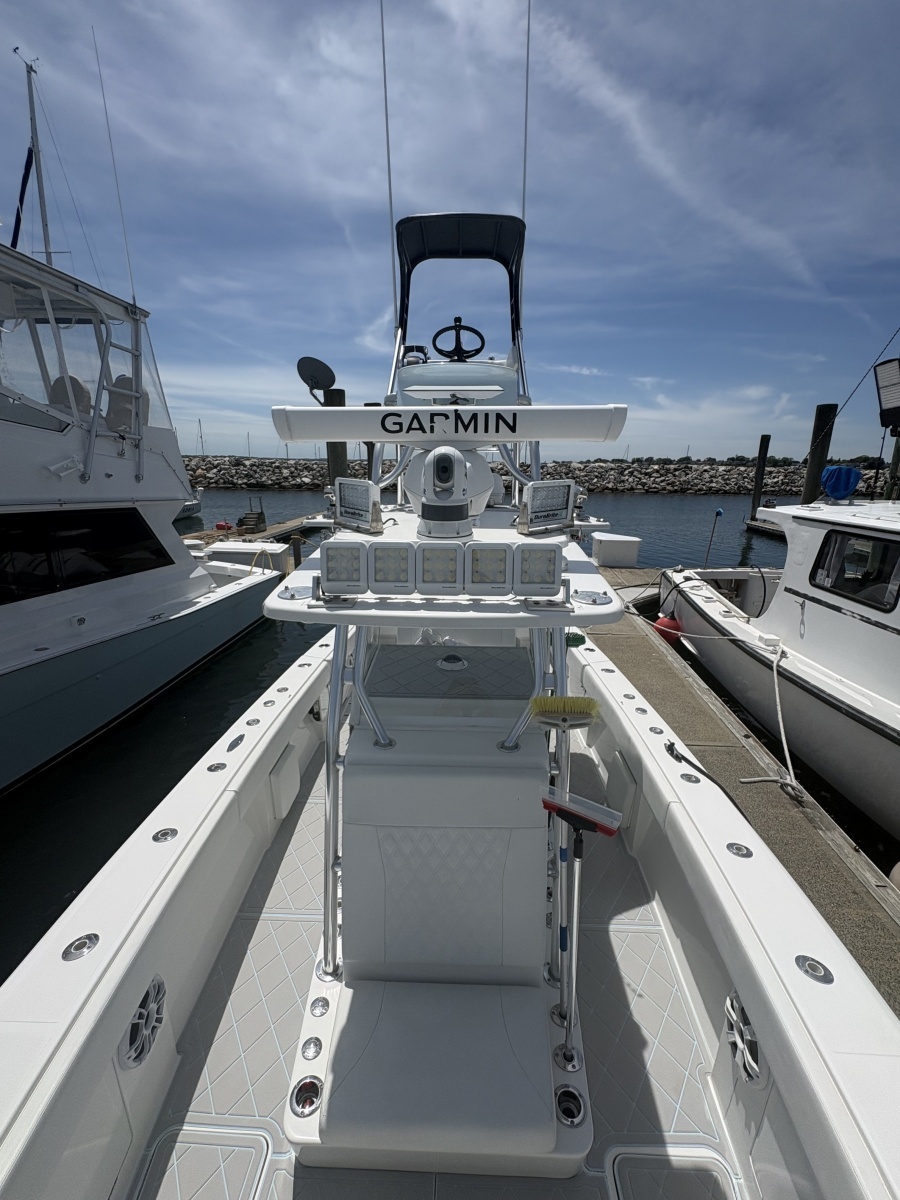 2019 Concept 39 Pro Fish