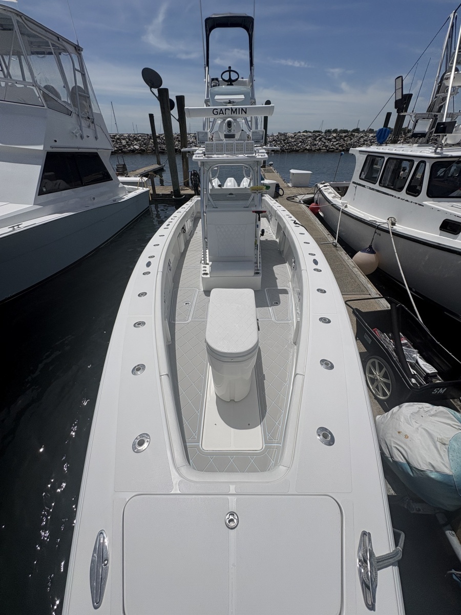 2019 Concept 39 Pro Fish