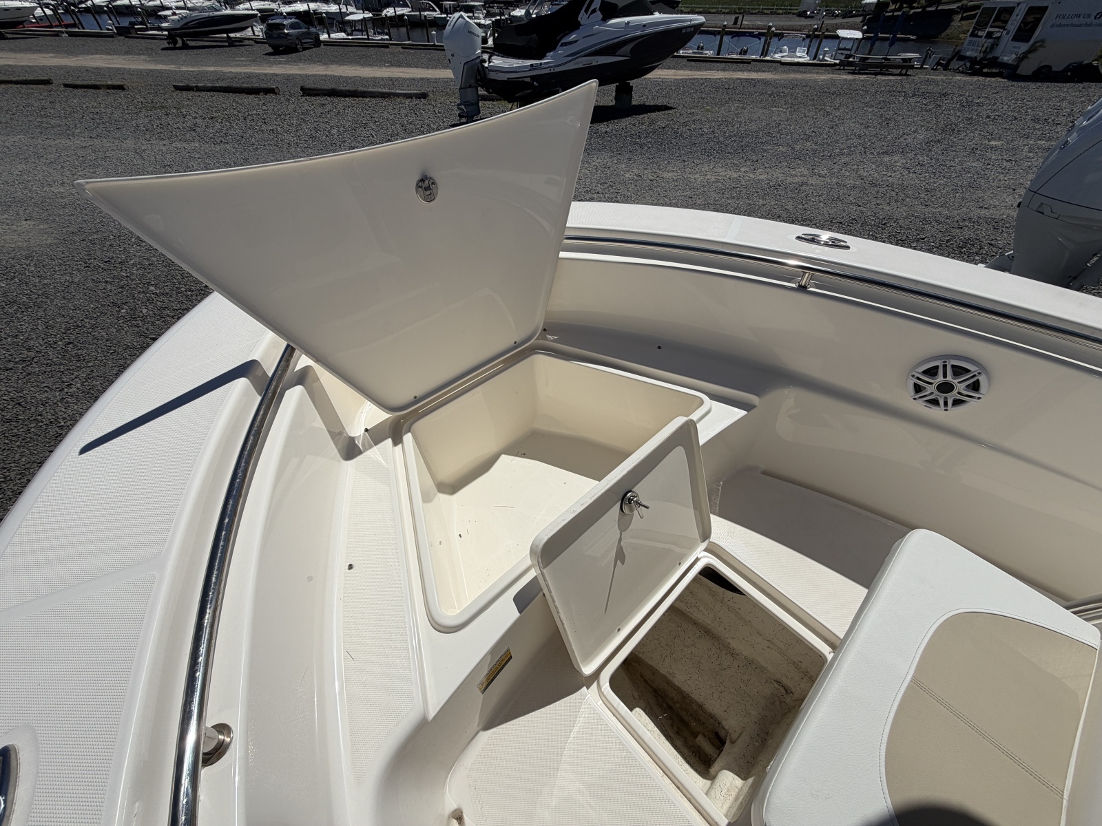 2023 Bulls Bay 200 Center Console