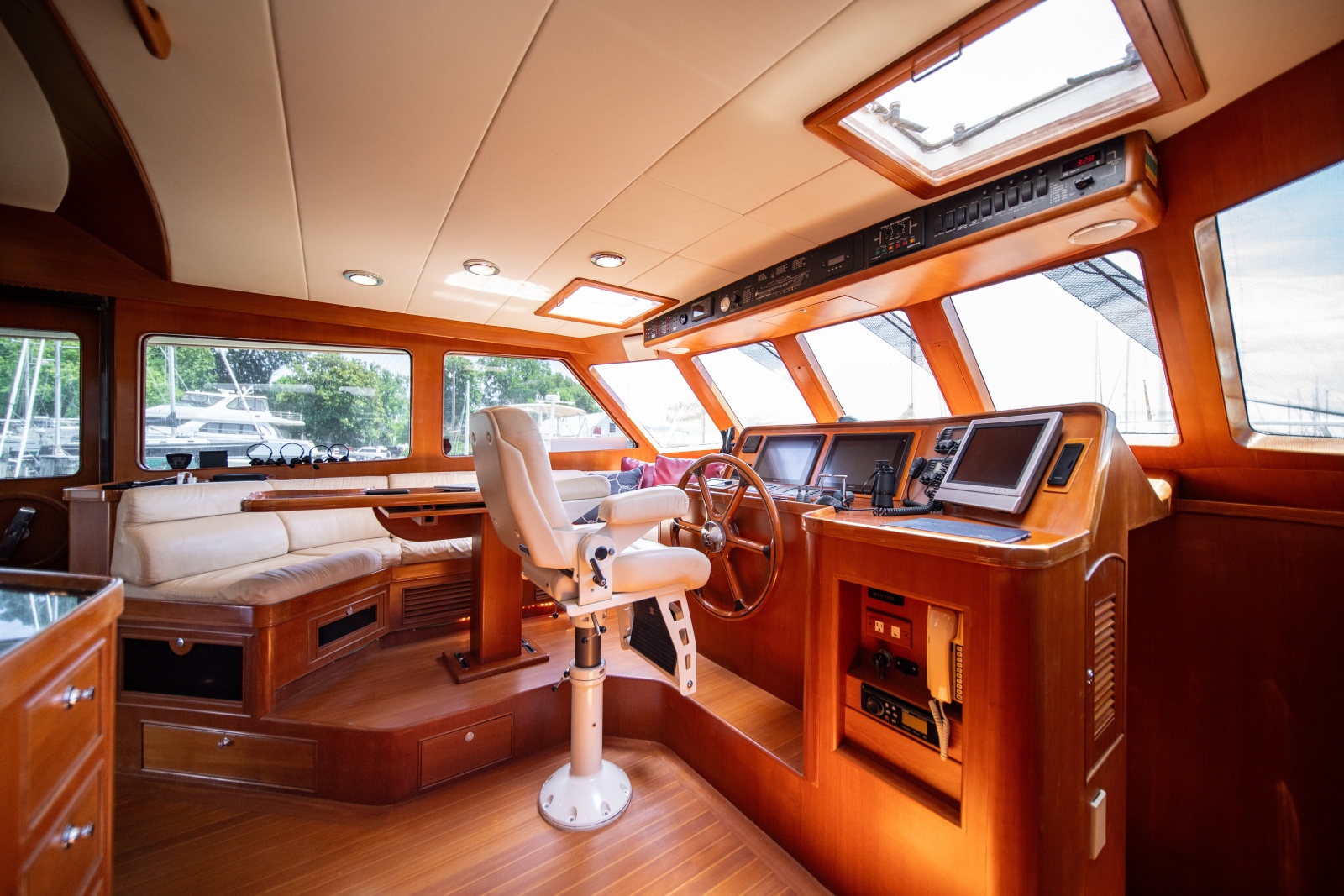 2003 Marlow Explorer 65C