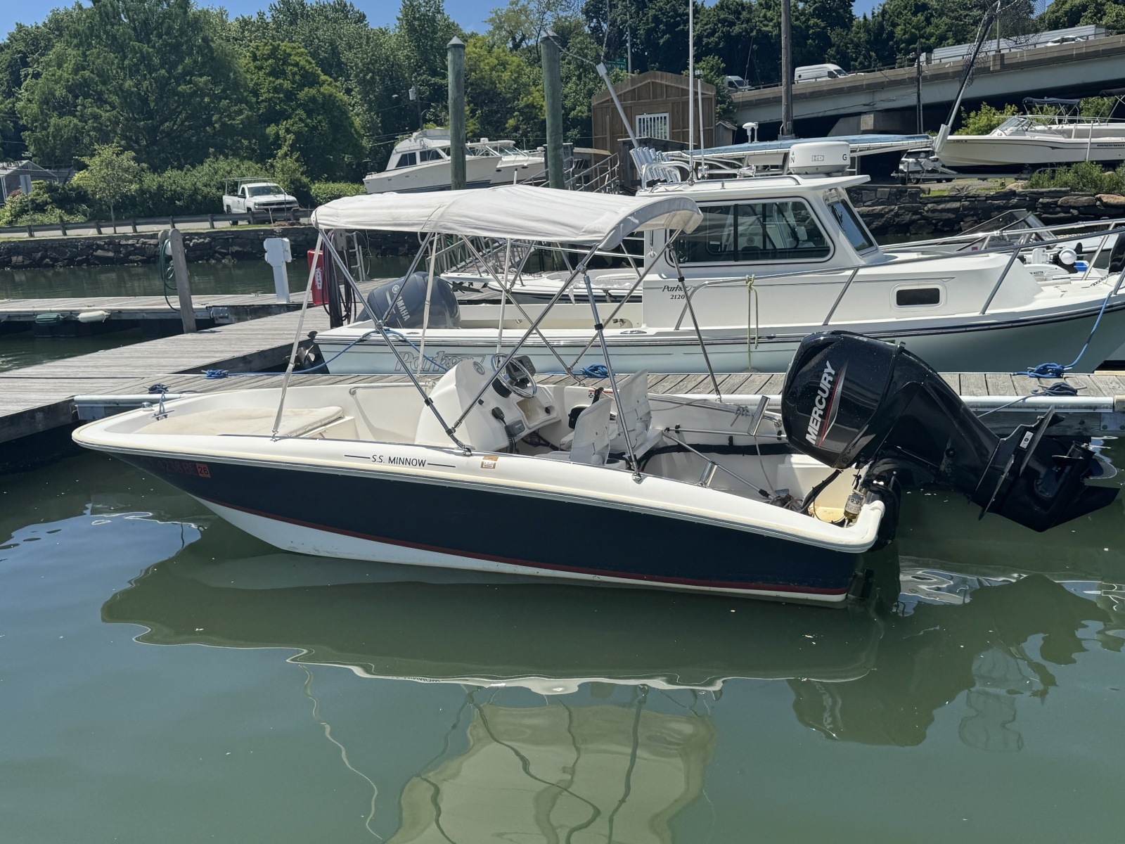 2011 Boston Whaler 