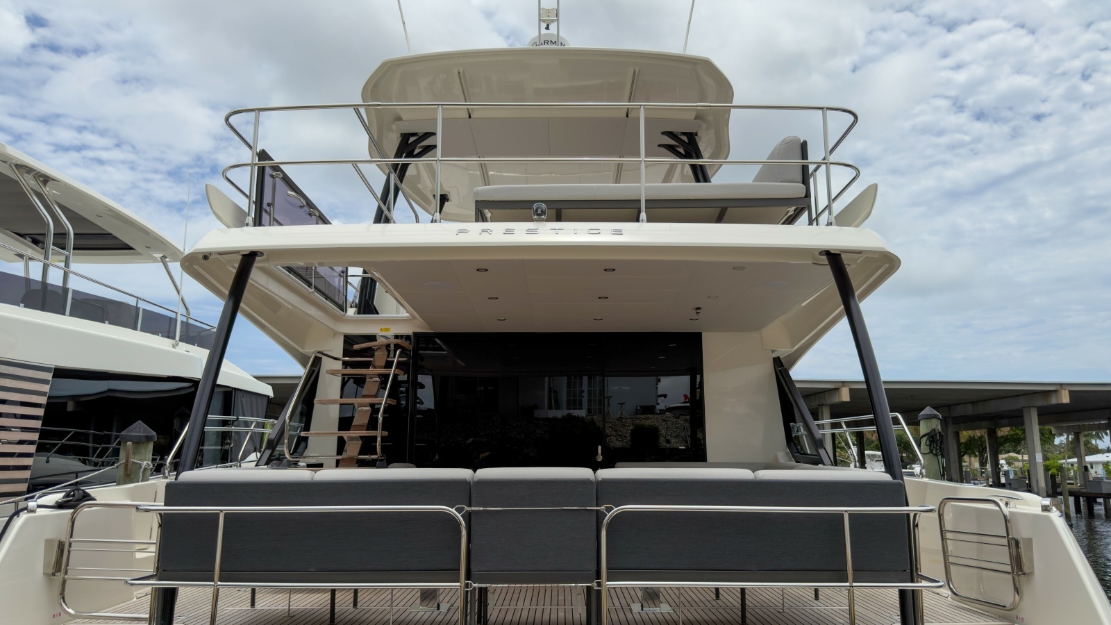2025 Prestige M48