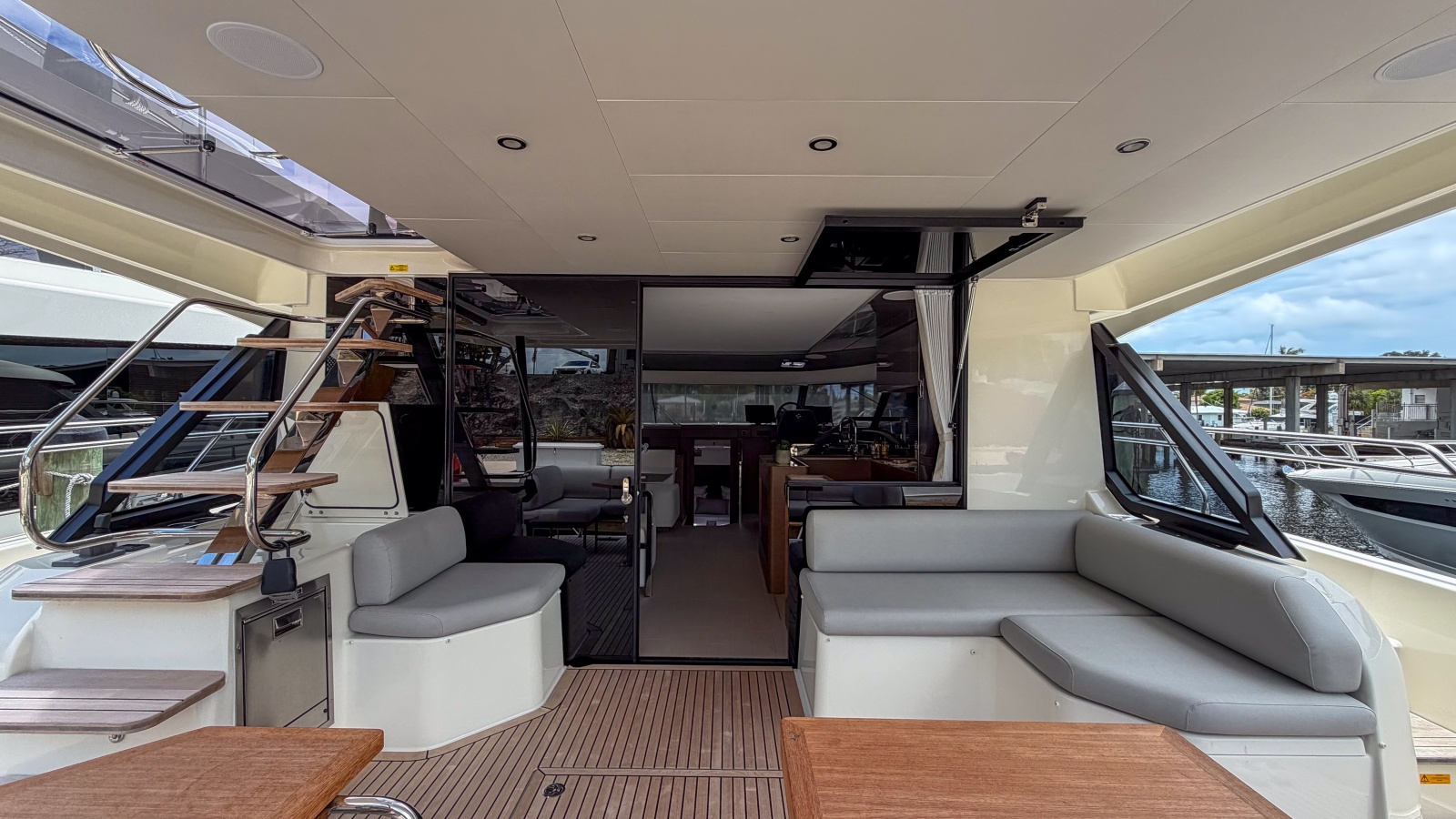 48' 2025 Prestige M48