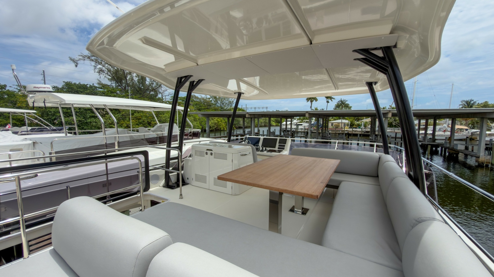 48' 2025 Prestige M48