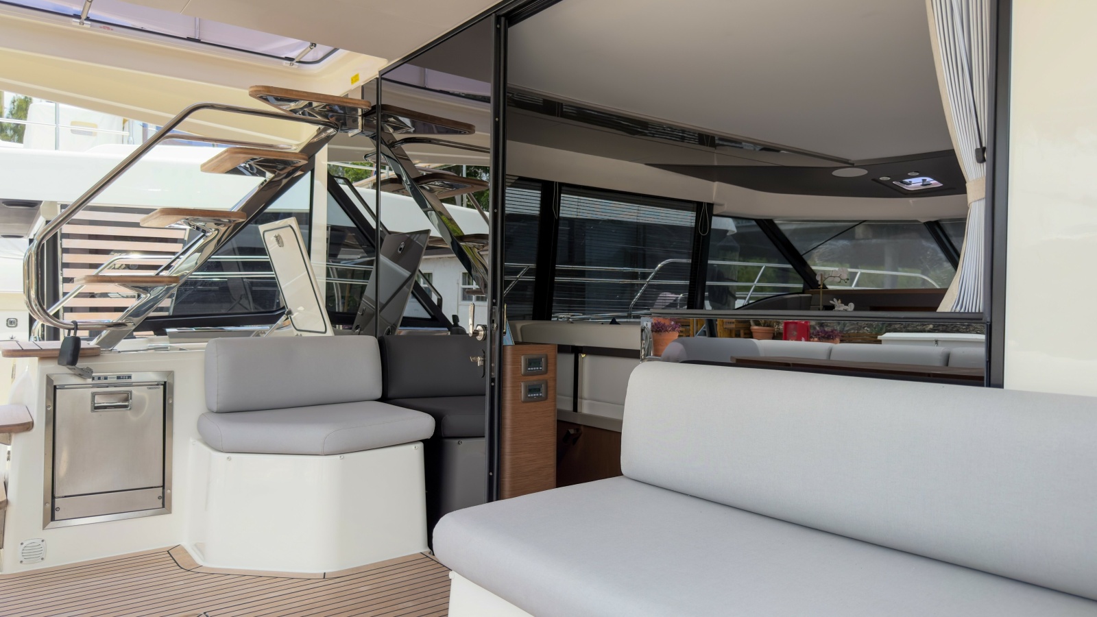 48' 2025 Prestige M48
