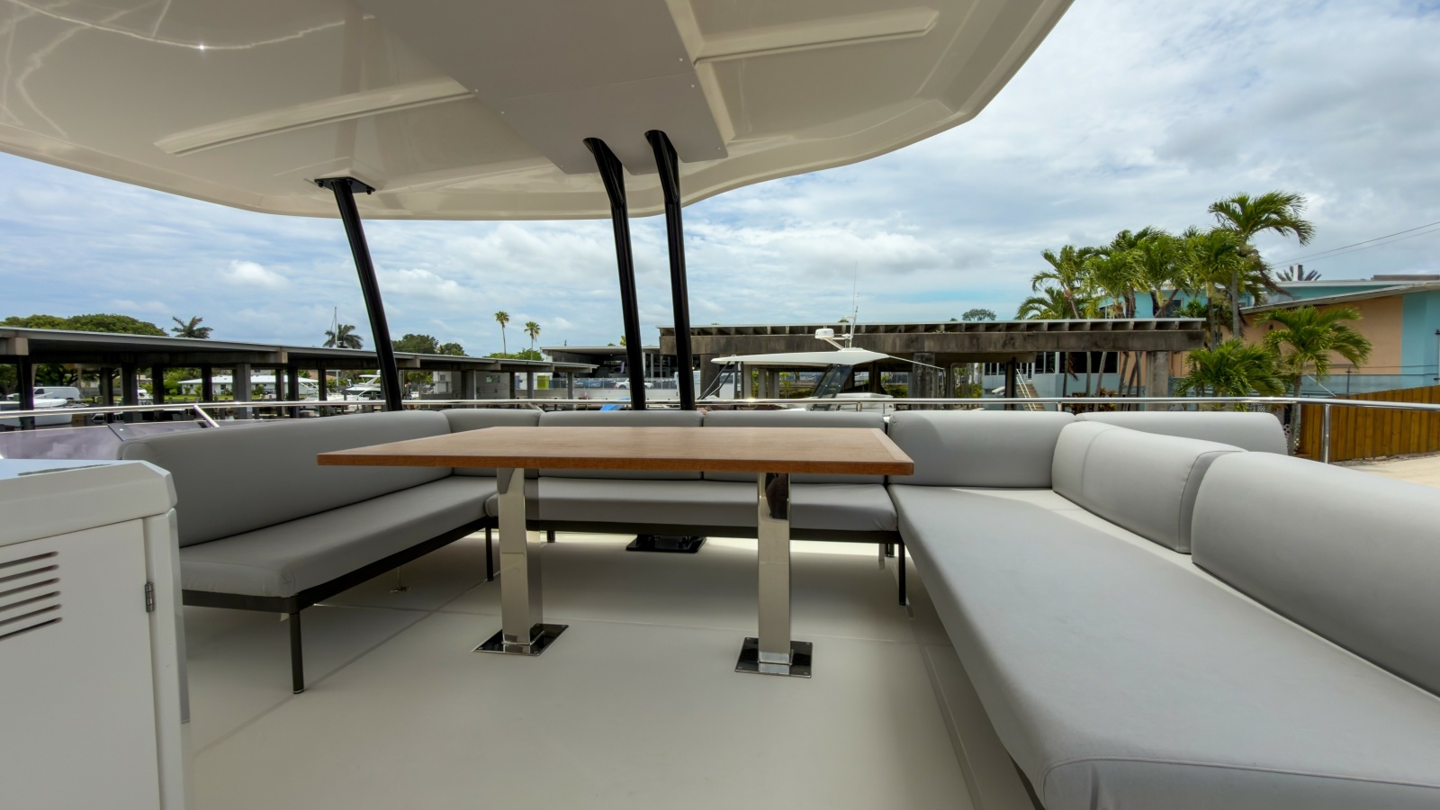 48' 2025 Prestige M48