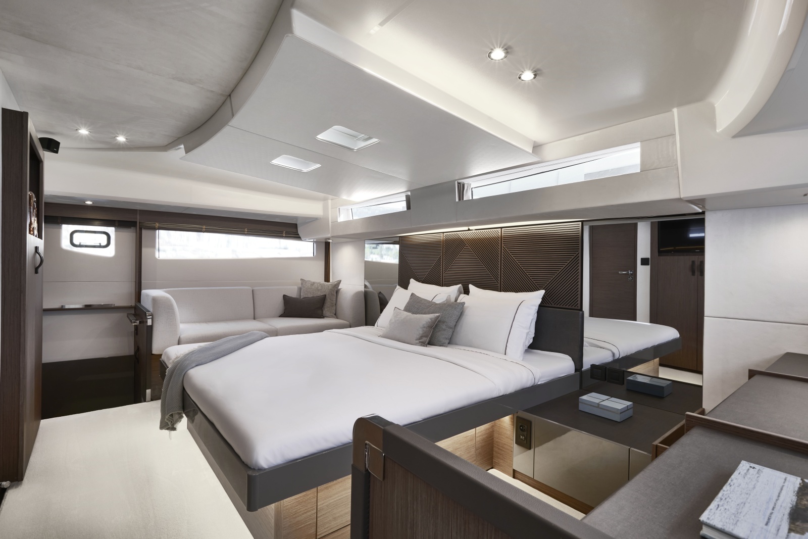 2025 Prestige M48