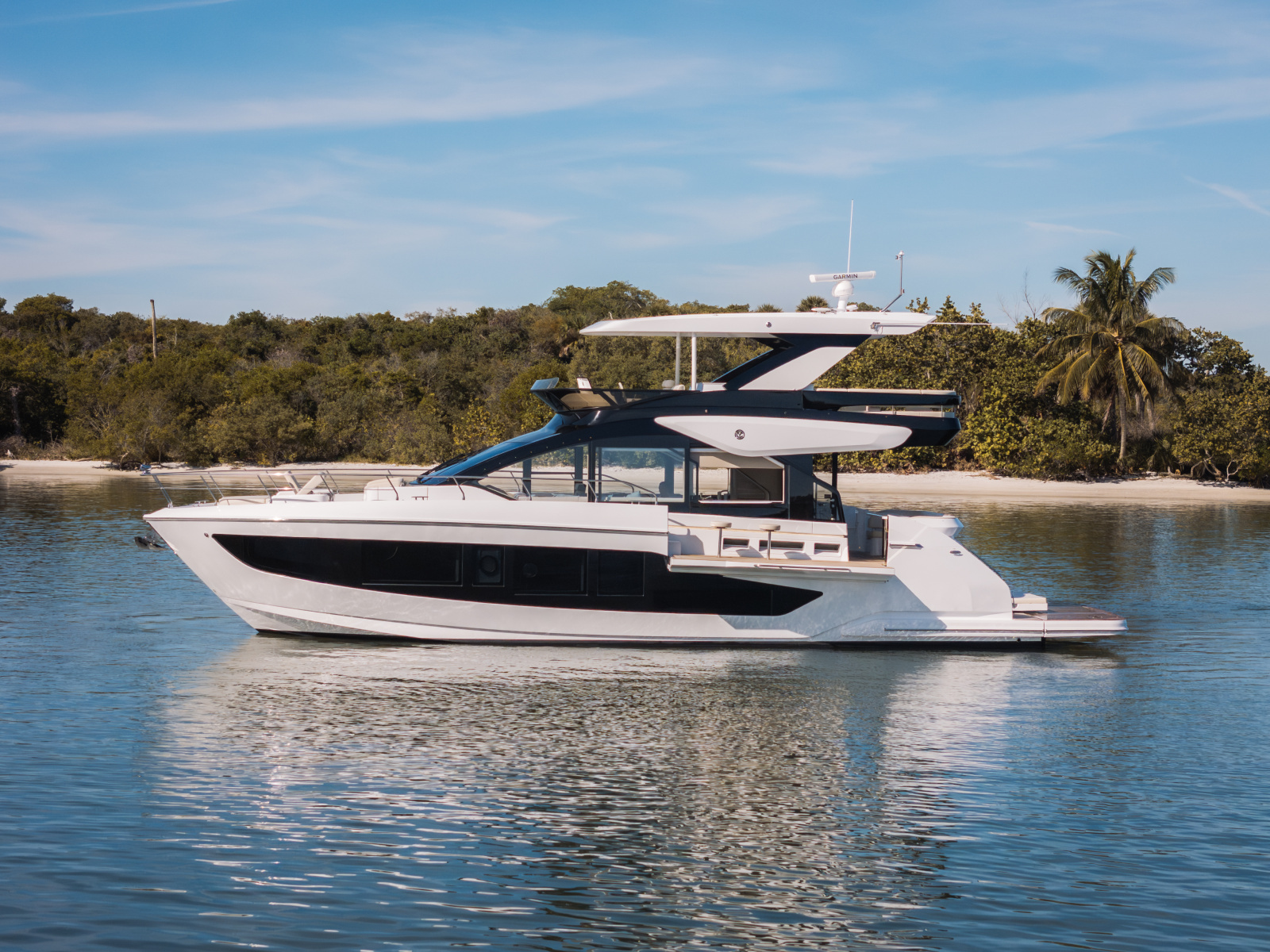 57ft Cruisers Yachts Yacht For Sale