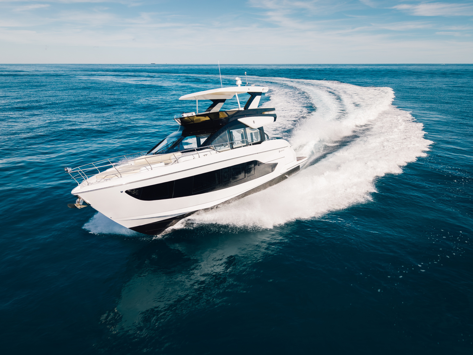 57ft Cruisers Yachts Yacht For Sale