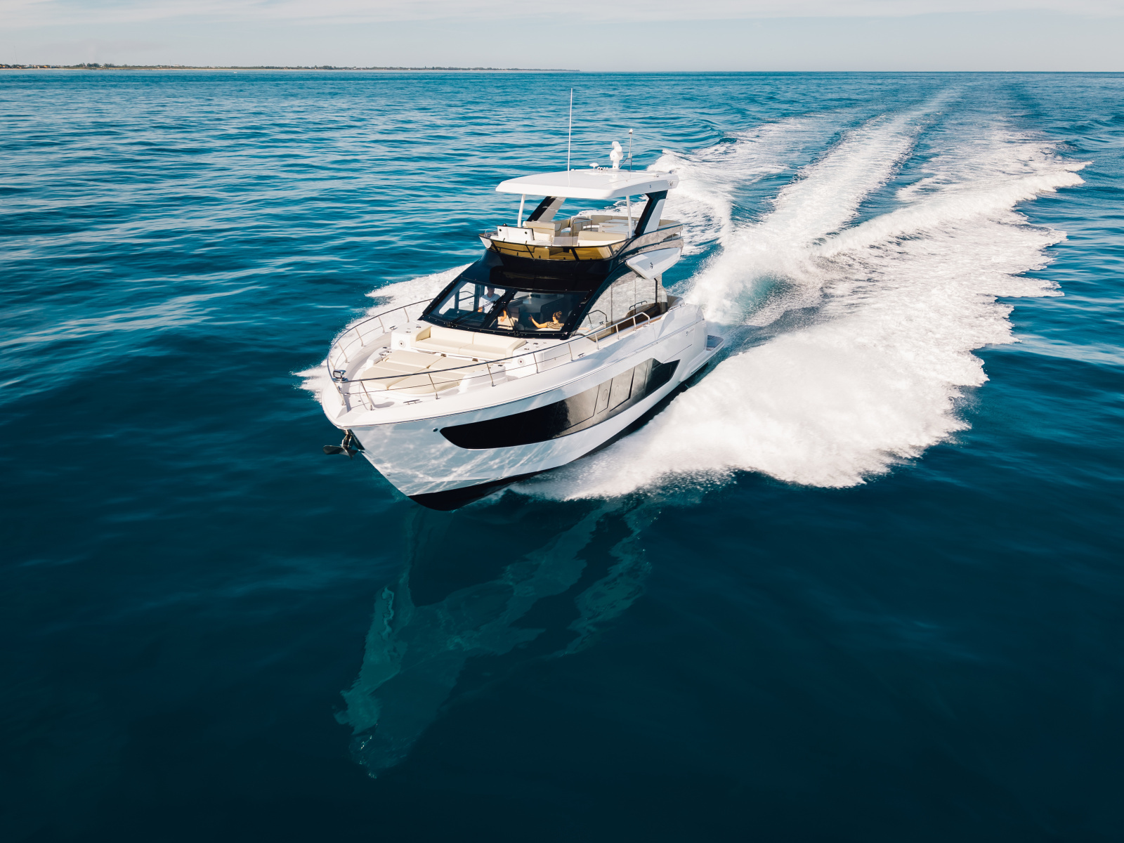 57ft Cruisers Yachts Yacht For Sale