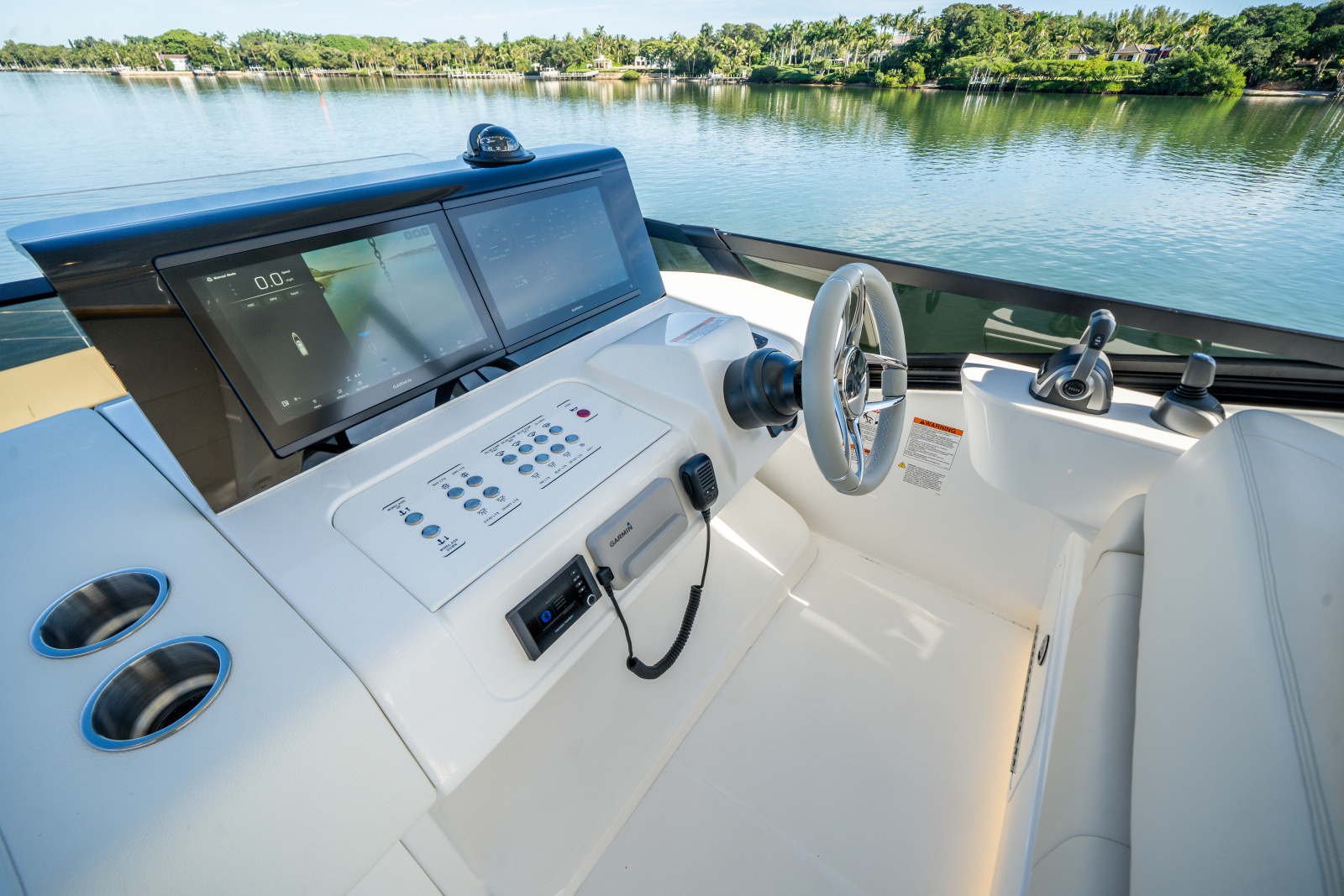 57ft Cruisers Yachts Yacht For Sale