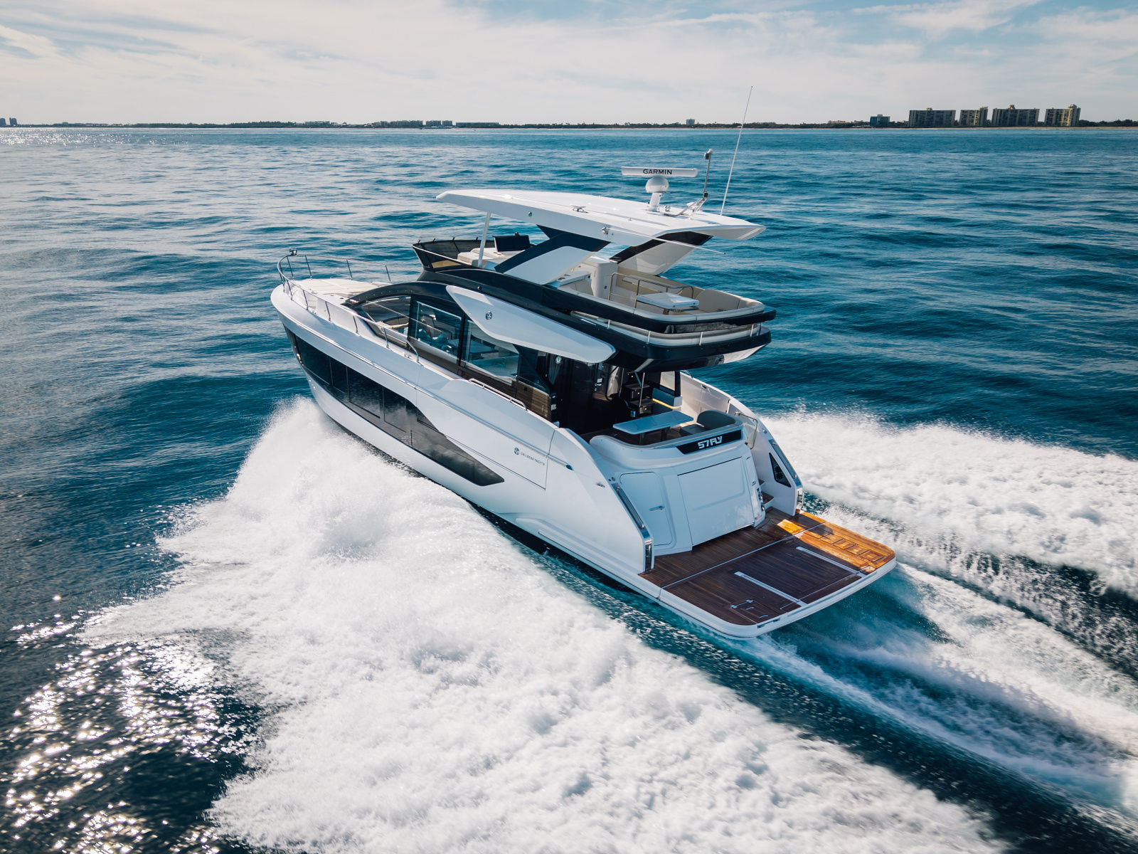 57ft Cruisers Yachts Yacht For Sale