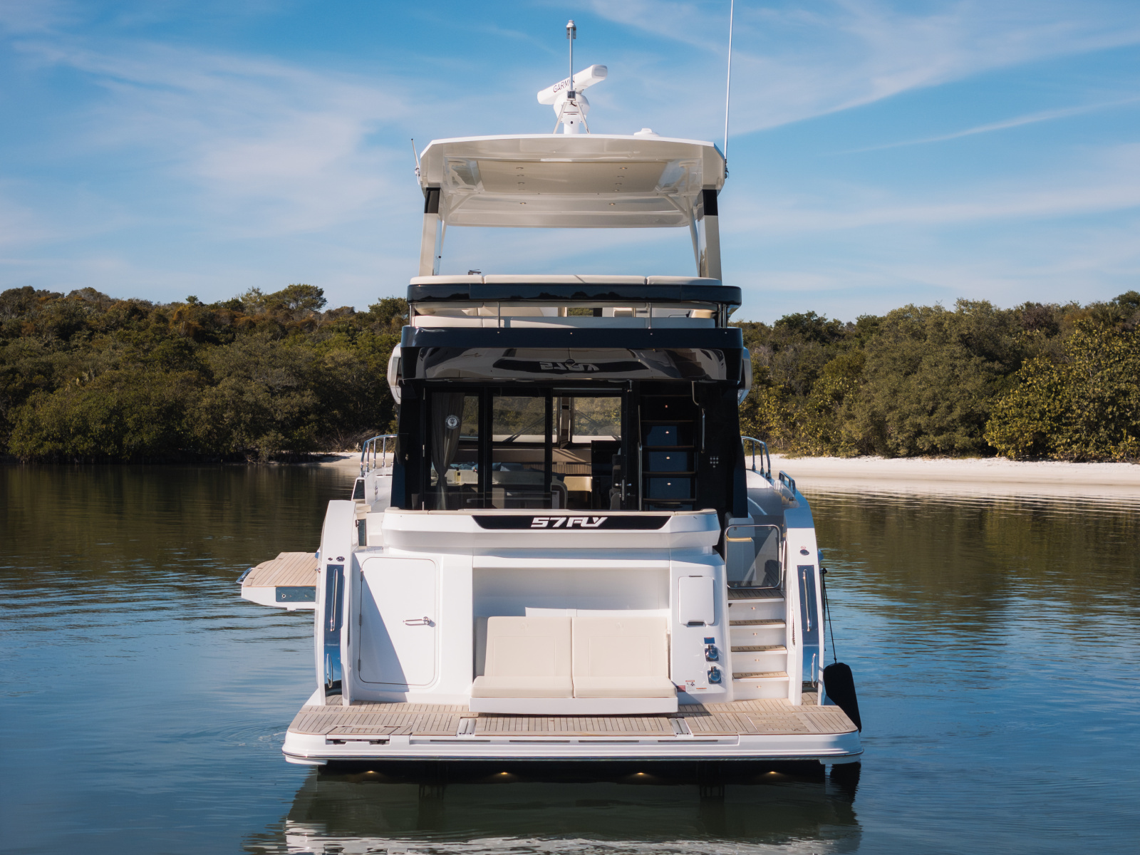 57ft Cruisers Yachts Yacht For Sale