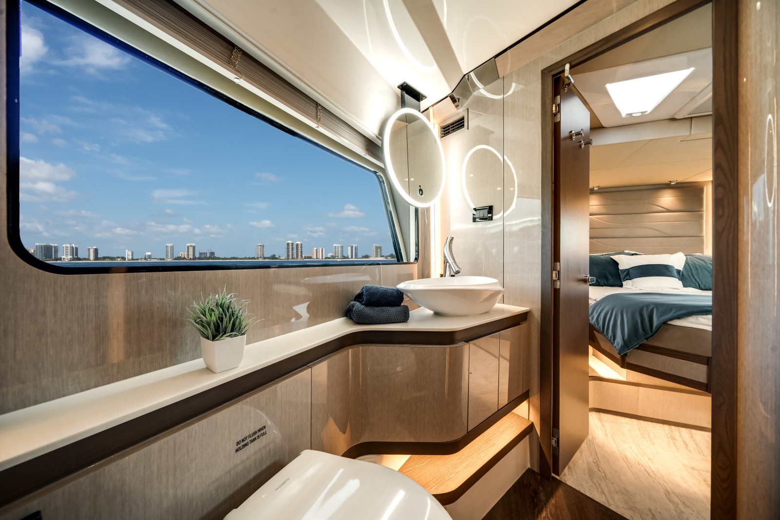57ft Cruisers Yachts Yacht For Sale