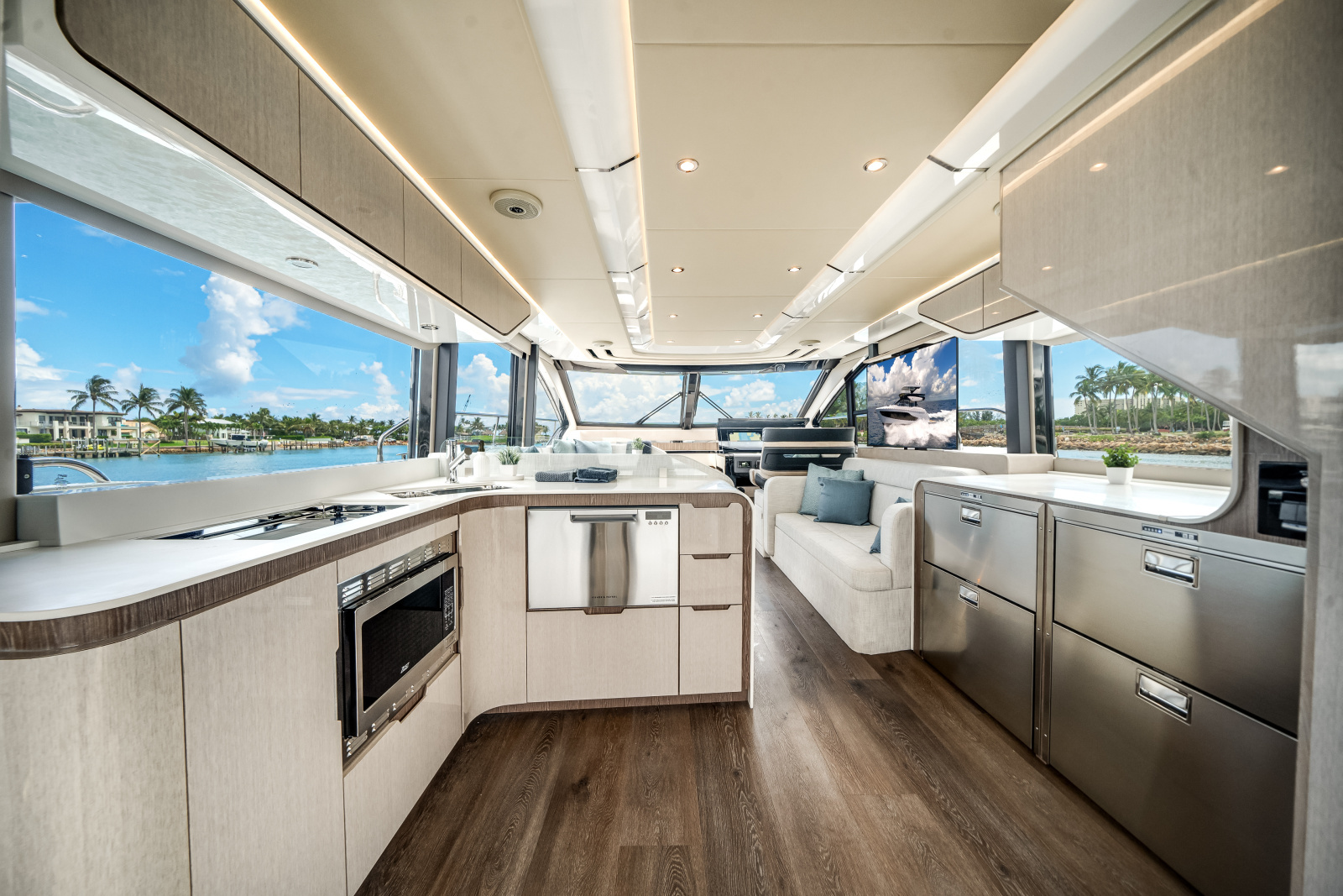 57ft Cruisers Yachts Yacht For Sale