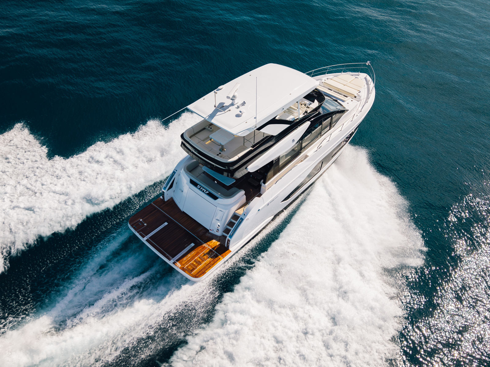 57ft Cruisers Yachts Yacht For Sale