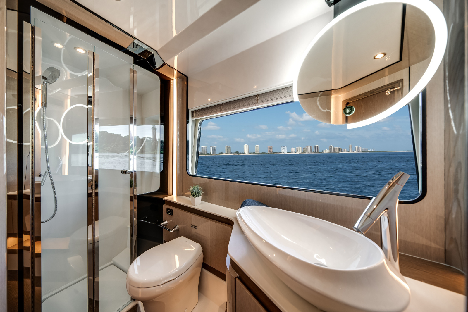 57ft Cruisers Yachts Yacht For Sale