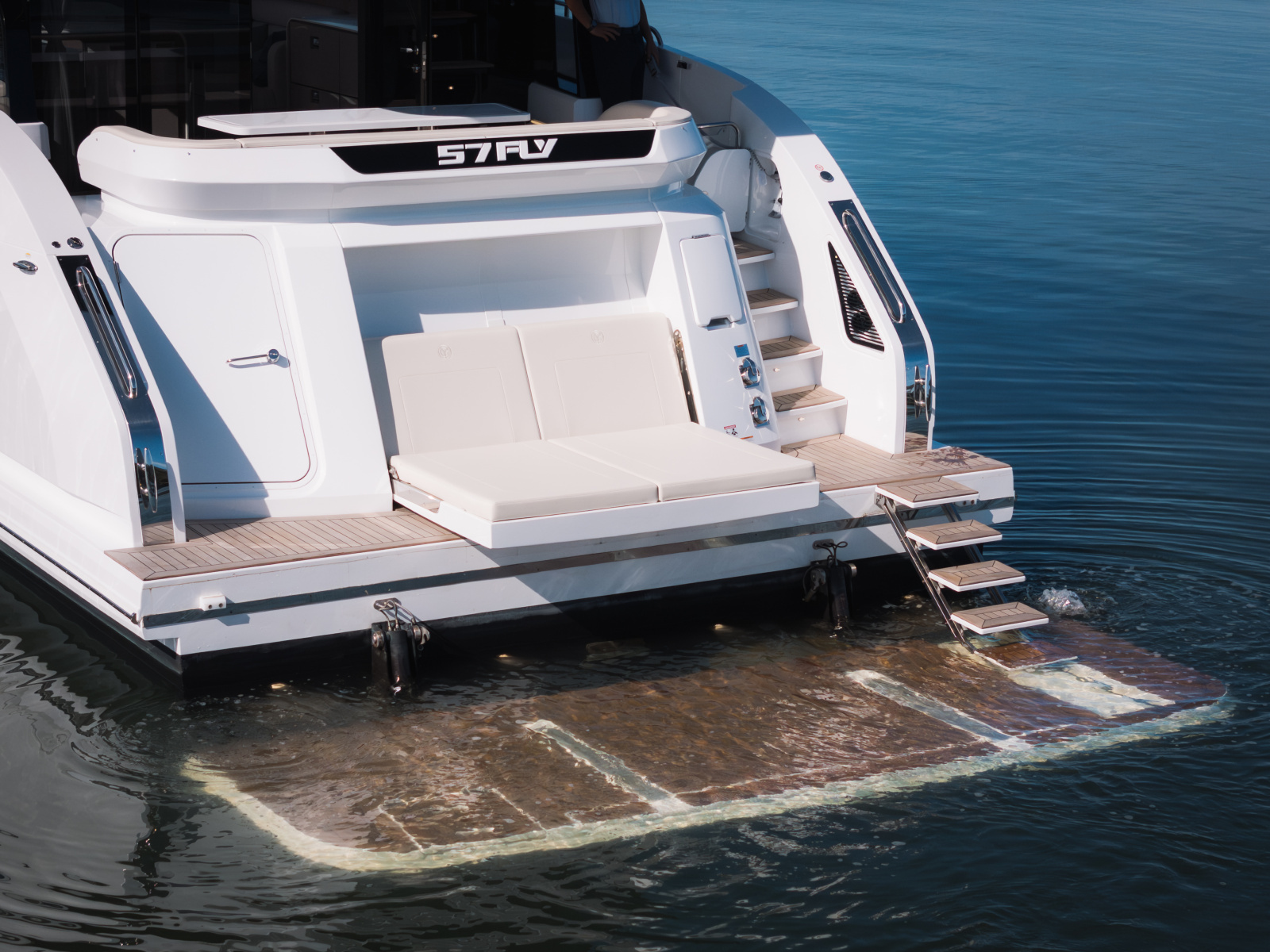 57ft Cruisers Yachts Yacht For Sale