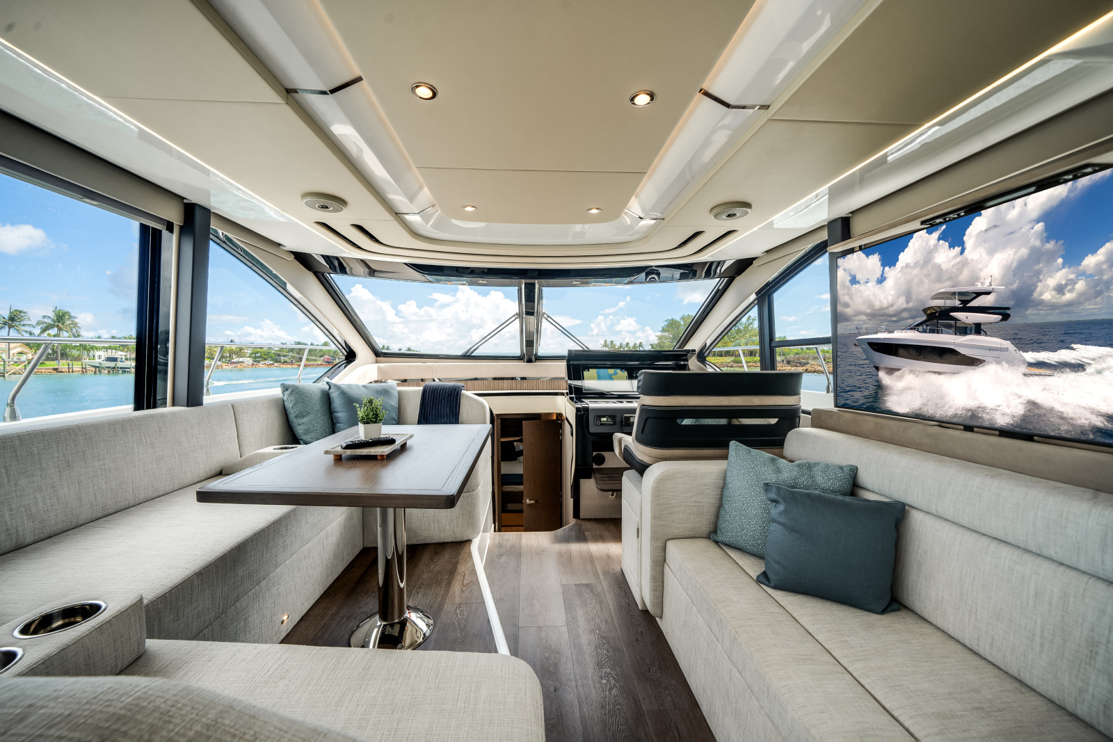 57ft Cruisers Yachts Yacht For Sale