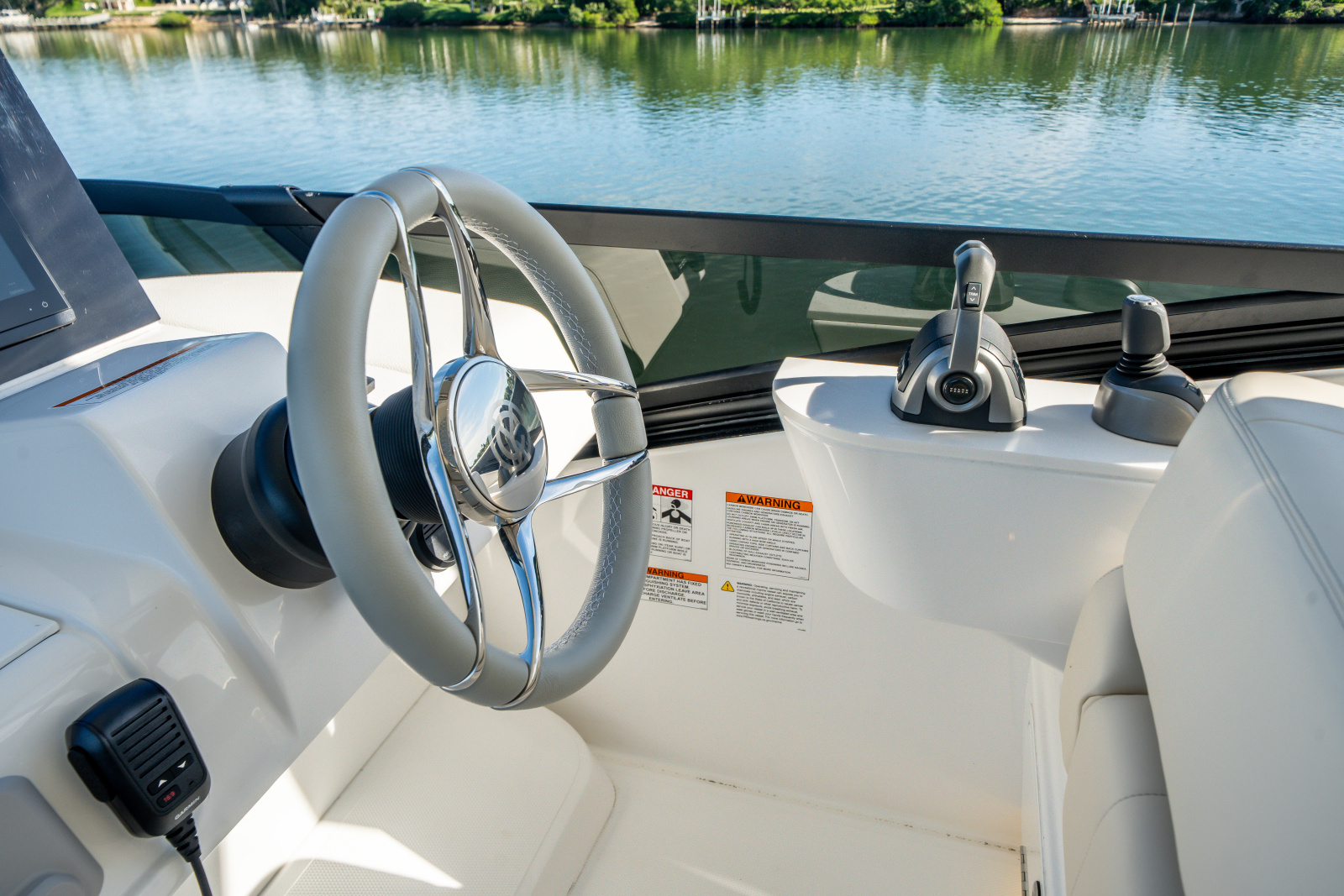 57ft Cruisers Yachts Yacht For Sale