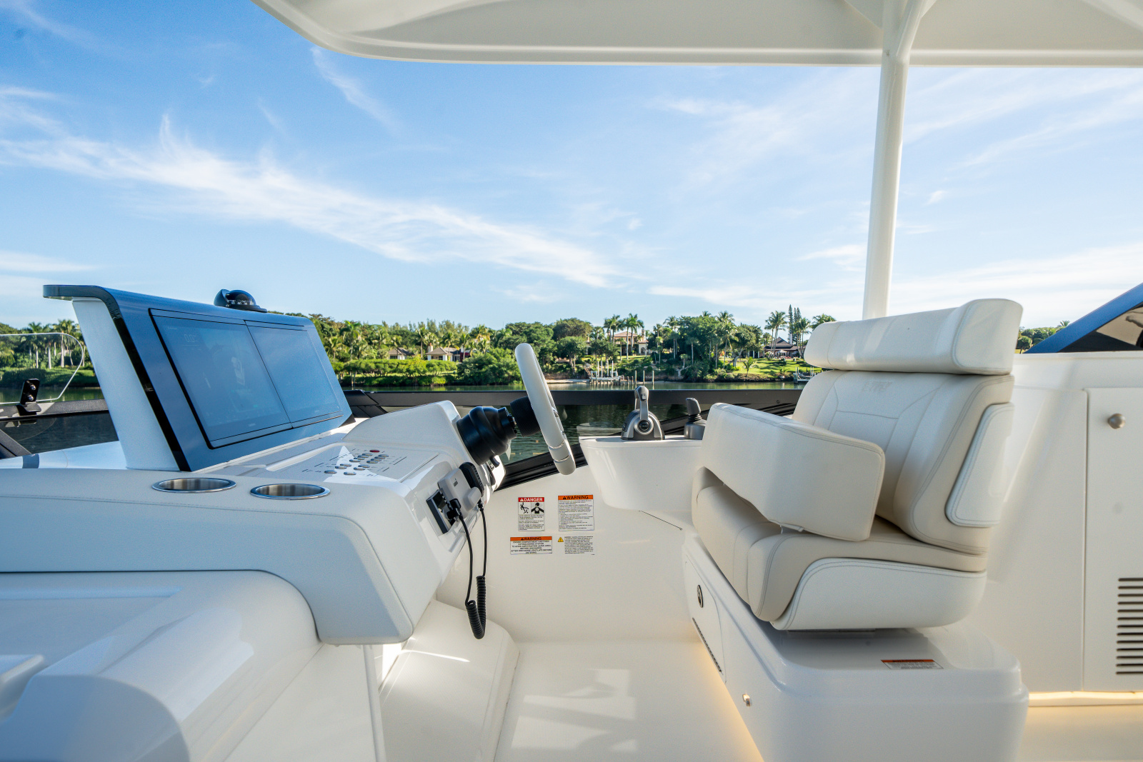 57ft Cruisers Yachts Yacht For Sale
