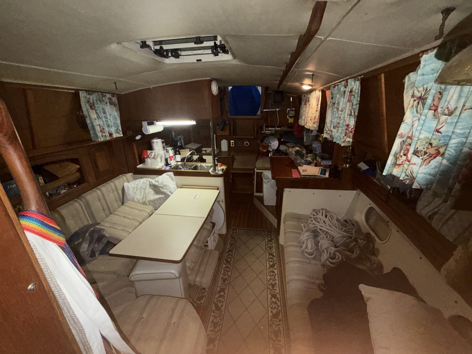 1988 Pacific Seacraft Crealock 37