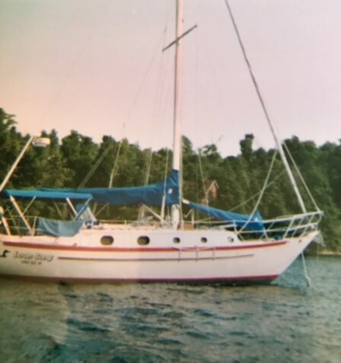 1988 Pacific Seacraft Crealock 37