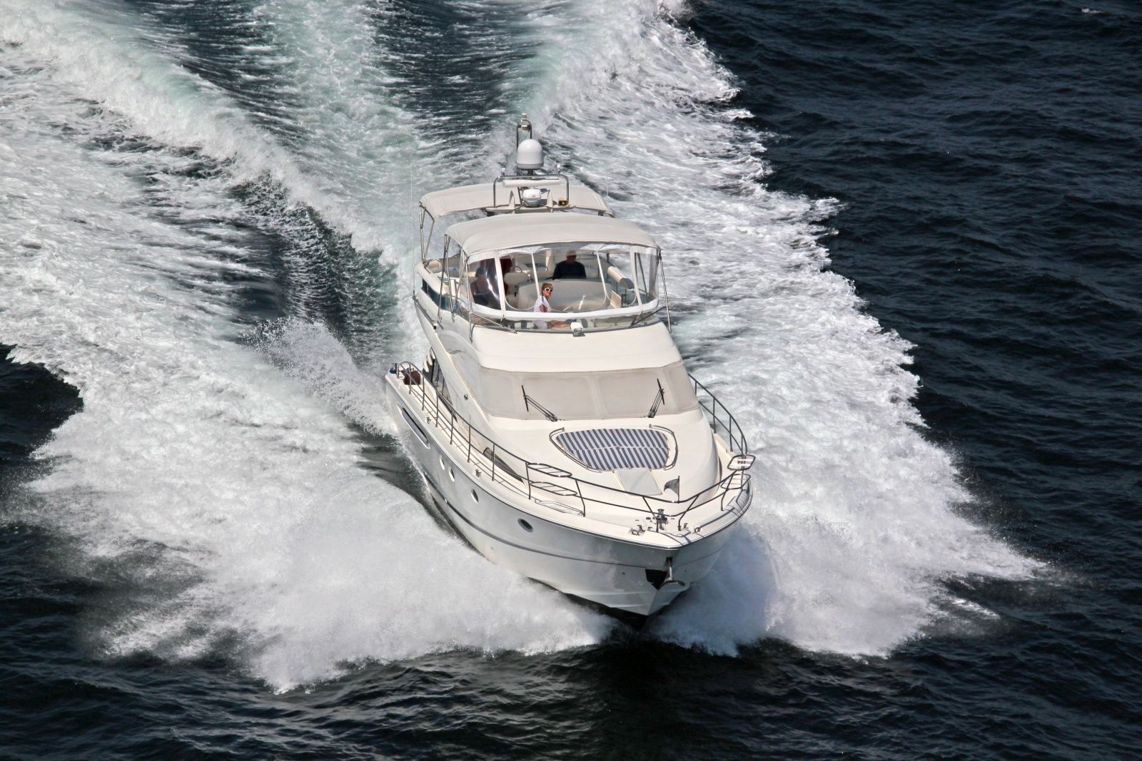2002 Fairline Squadron 58