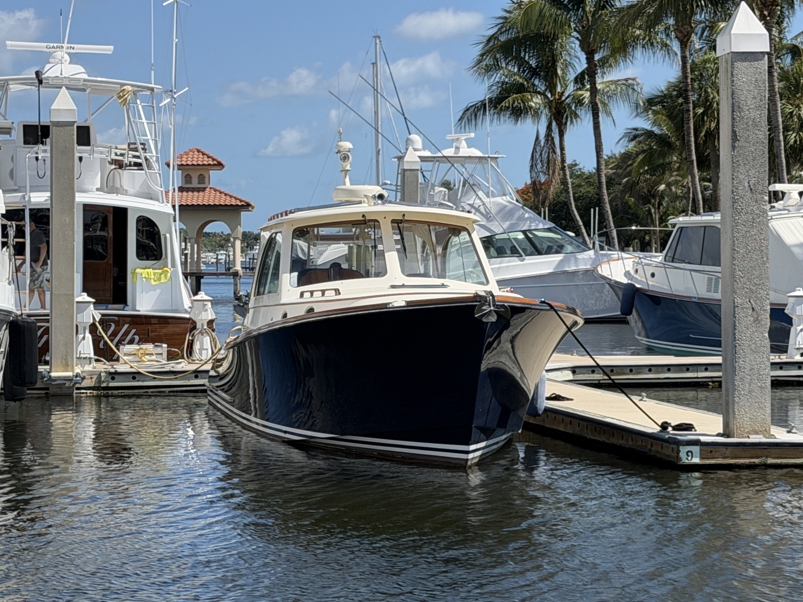 2009 Hinckley Picnic Boat 37 MKIII