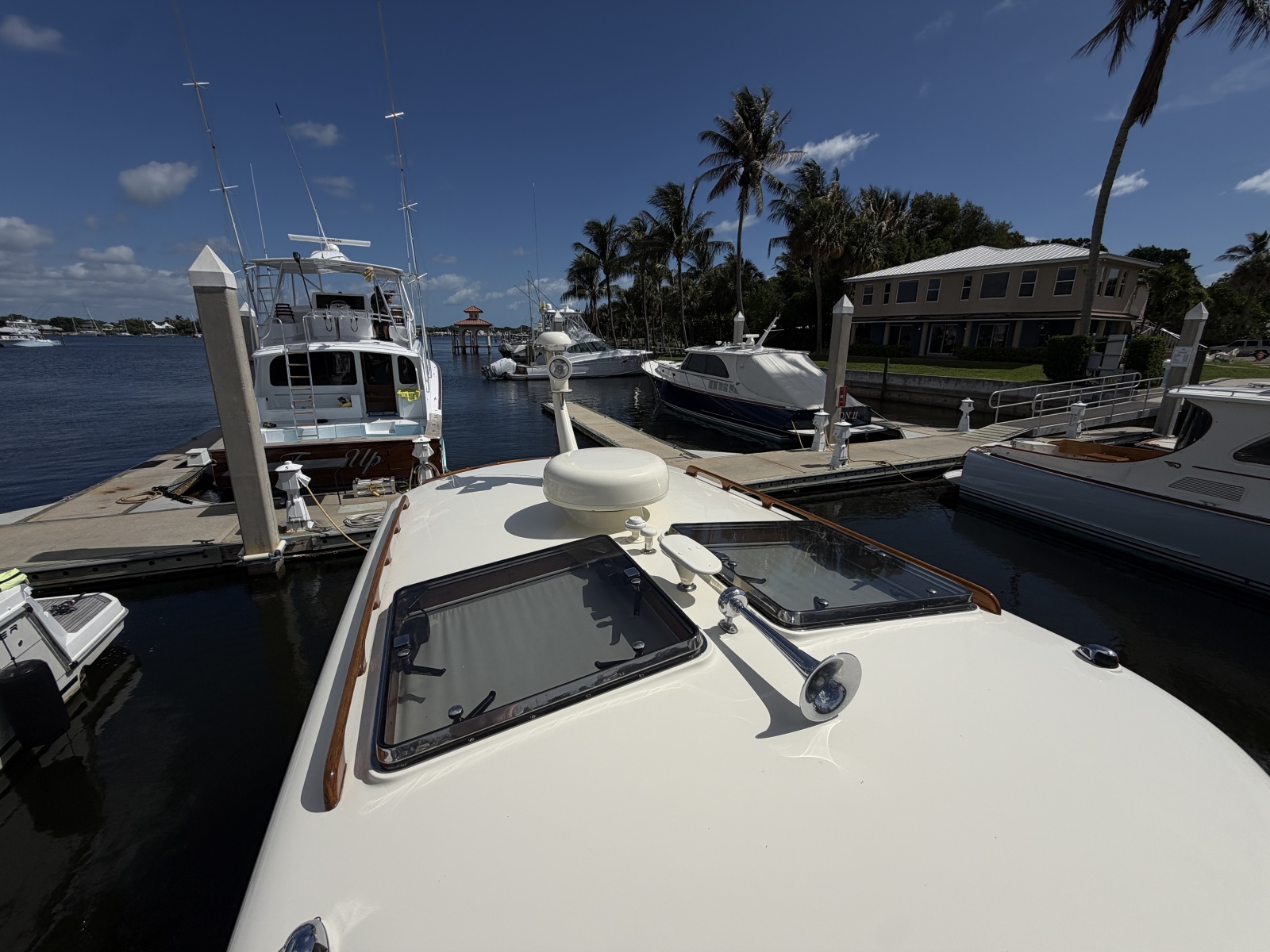 2009 Hinckley Picnic Boat 37 MKIII