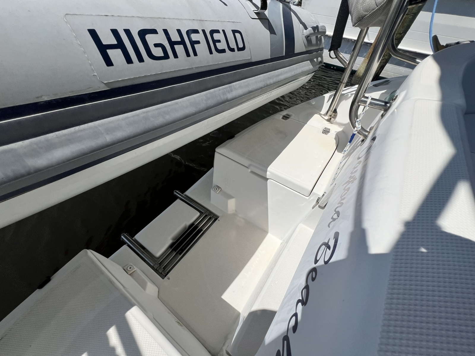 1999 Hunter 380
