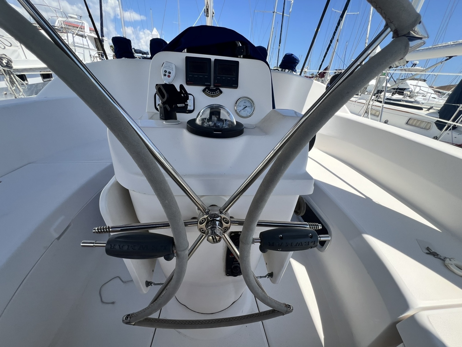 1999 Hunter 380