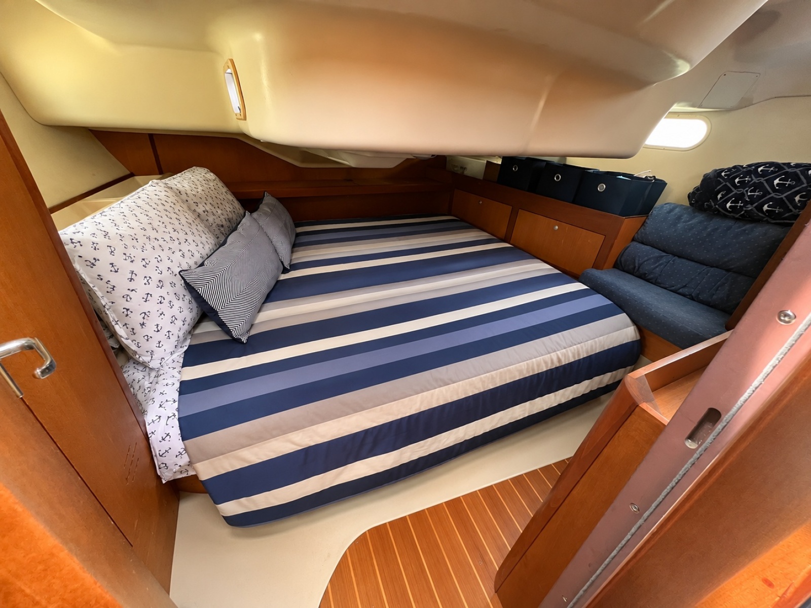 1999 Hunter 380