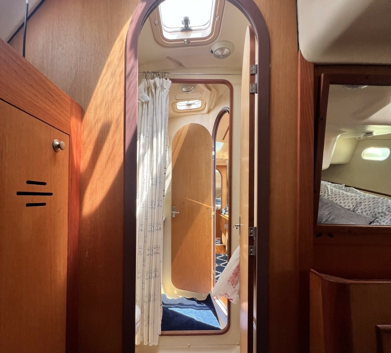 1999 Hunter 380