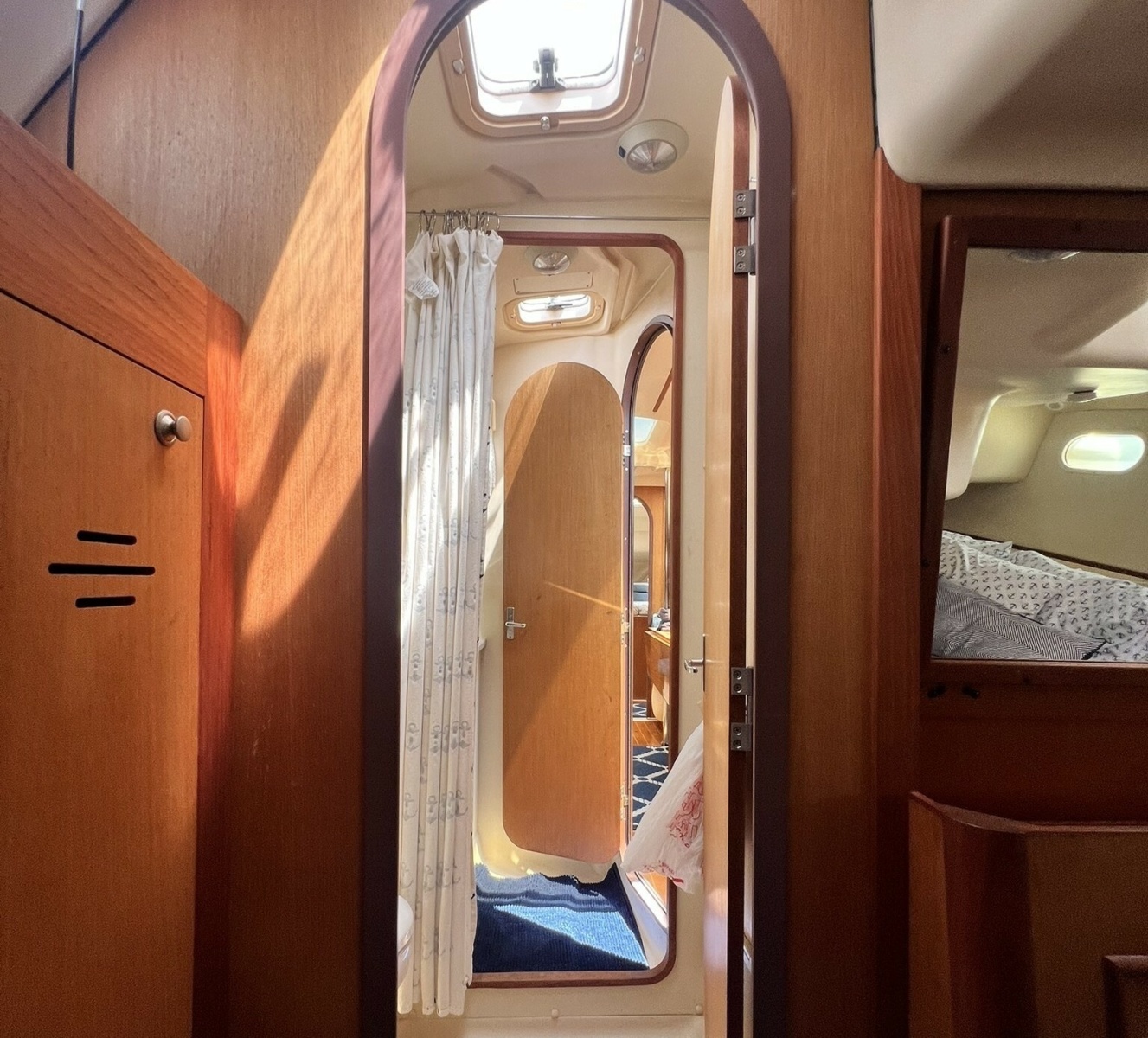 1999 Hunter 380
