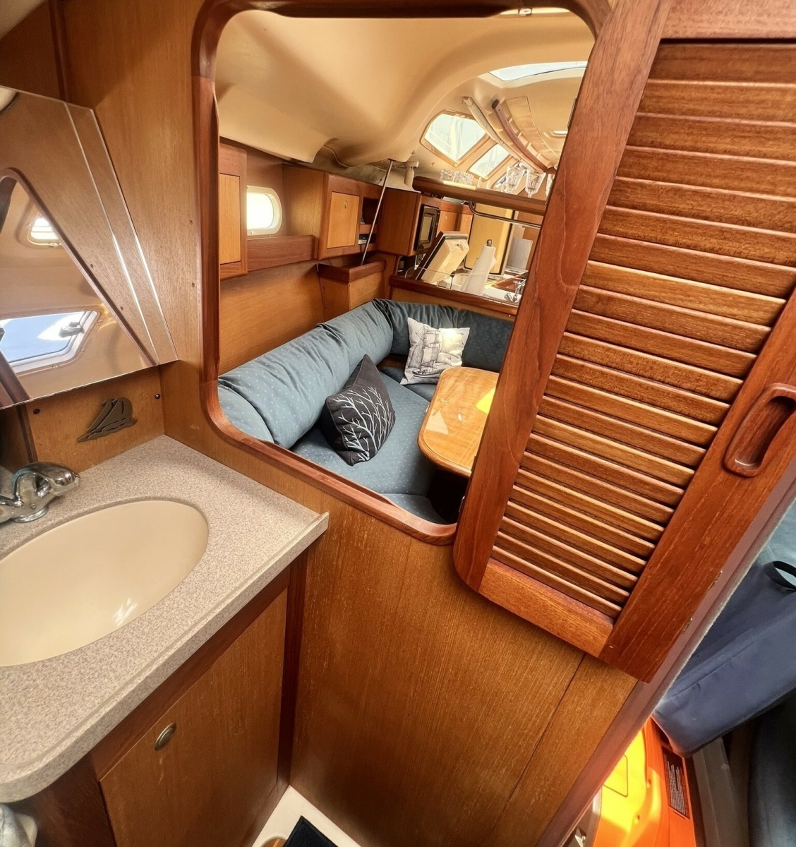 1999 Hunter 380