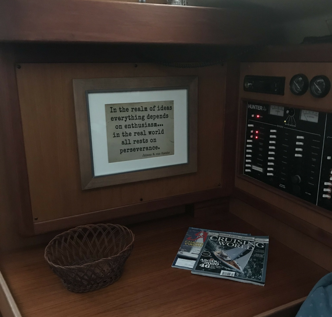 38' 1999 Hunter 380