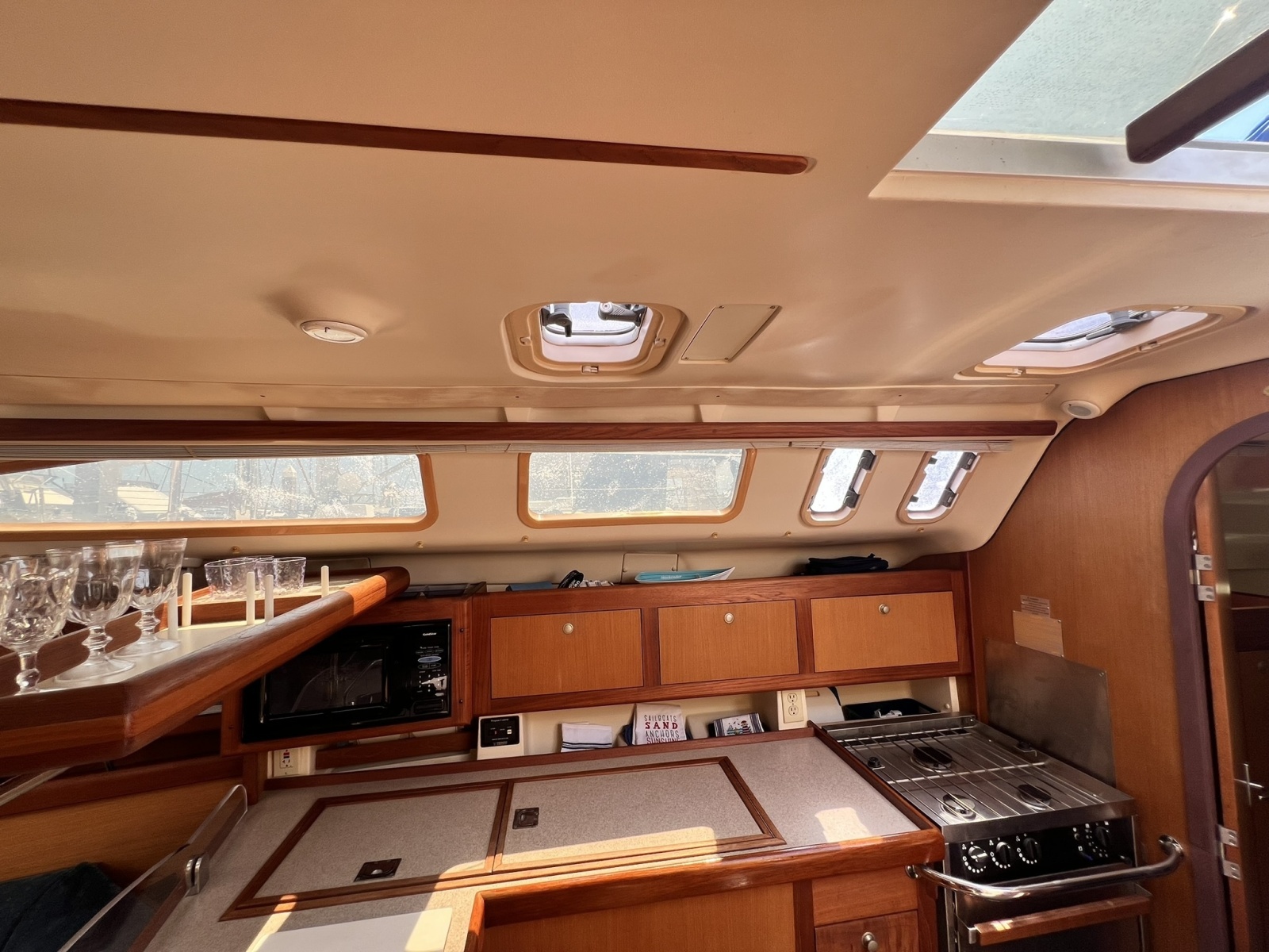 1999 Hunter 380