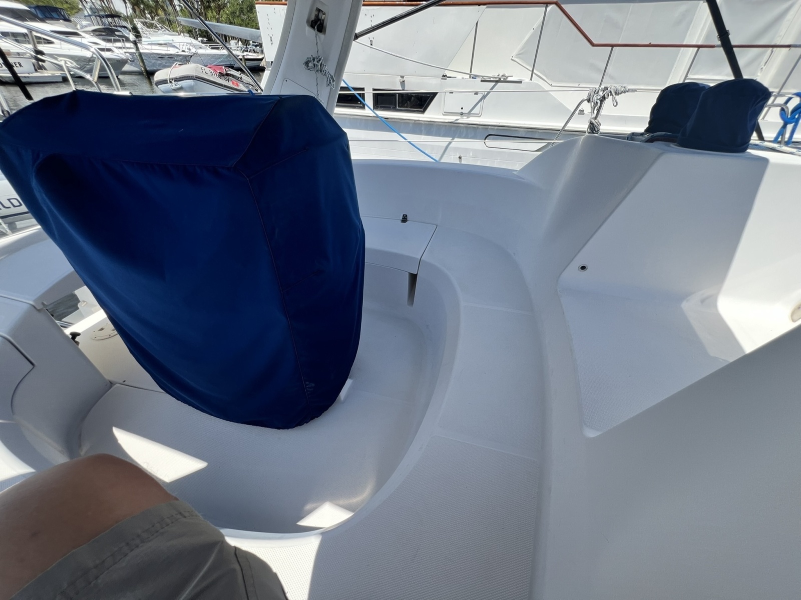 1999 Hunter 380