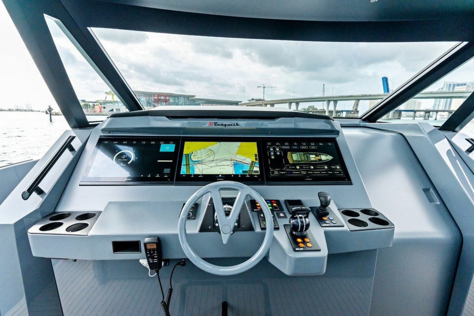 2024 Vanquish Yachts VQ55